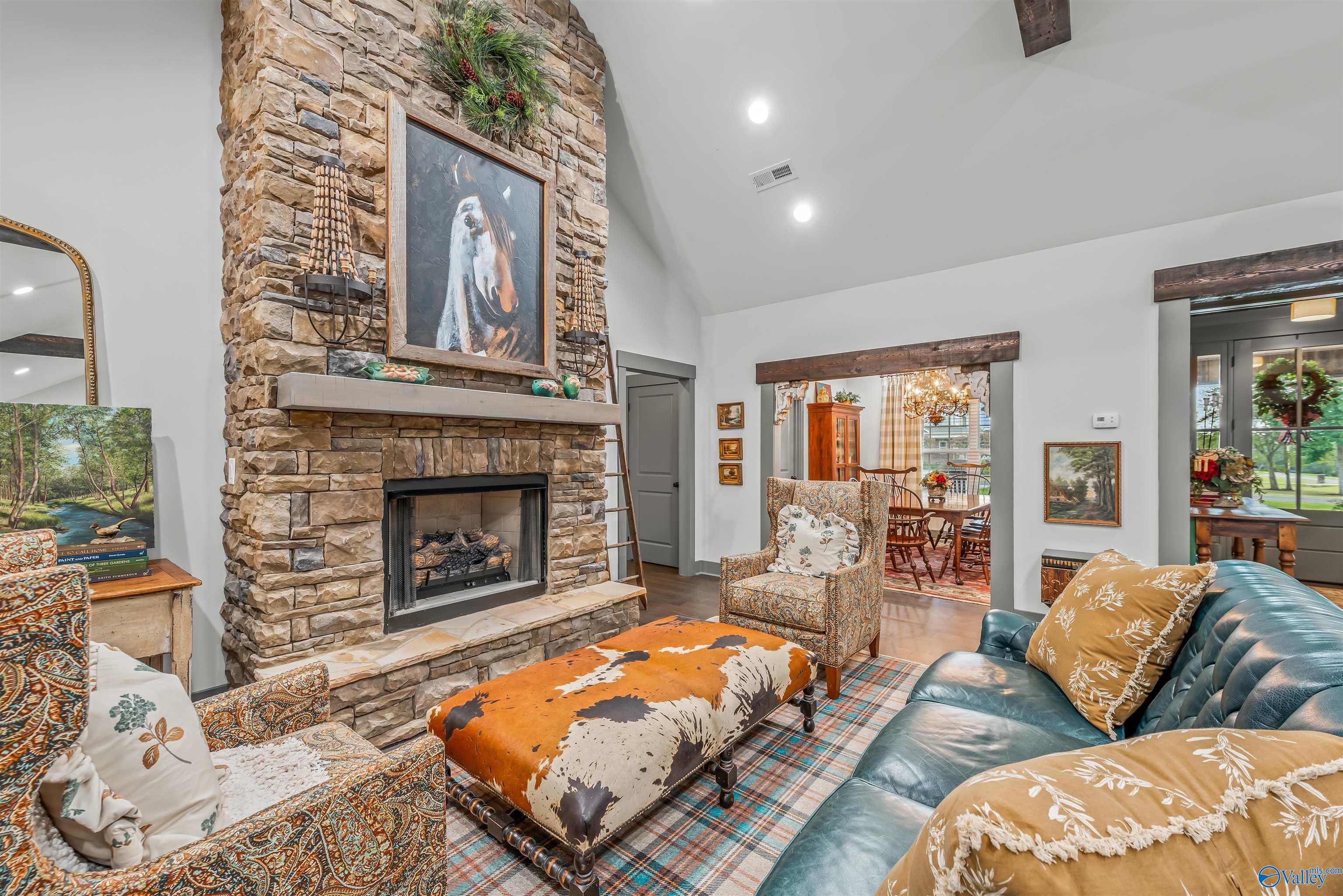 11 Ivy Lane