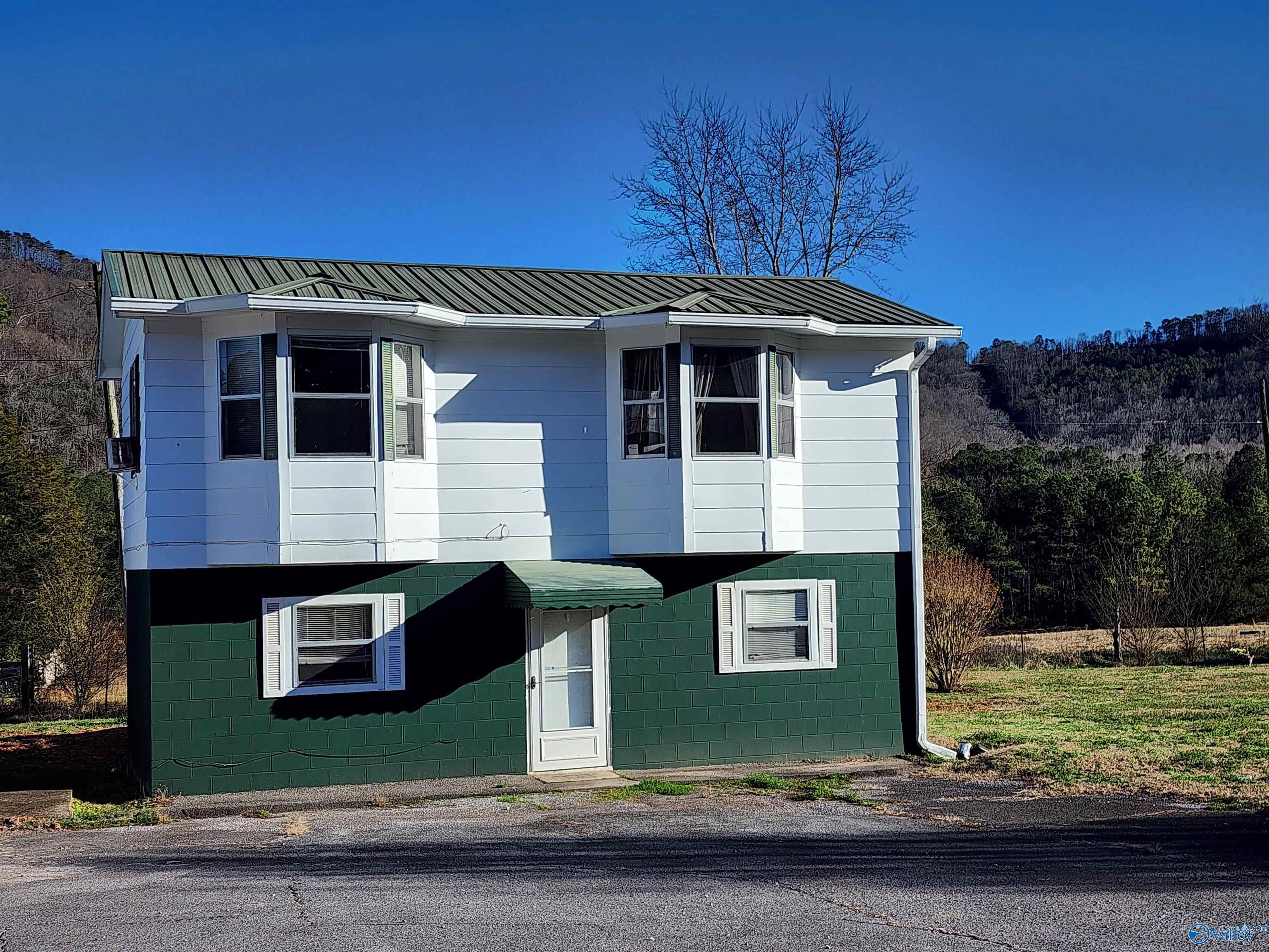 14616 US Highway 11