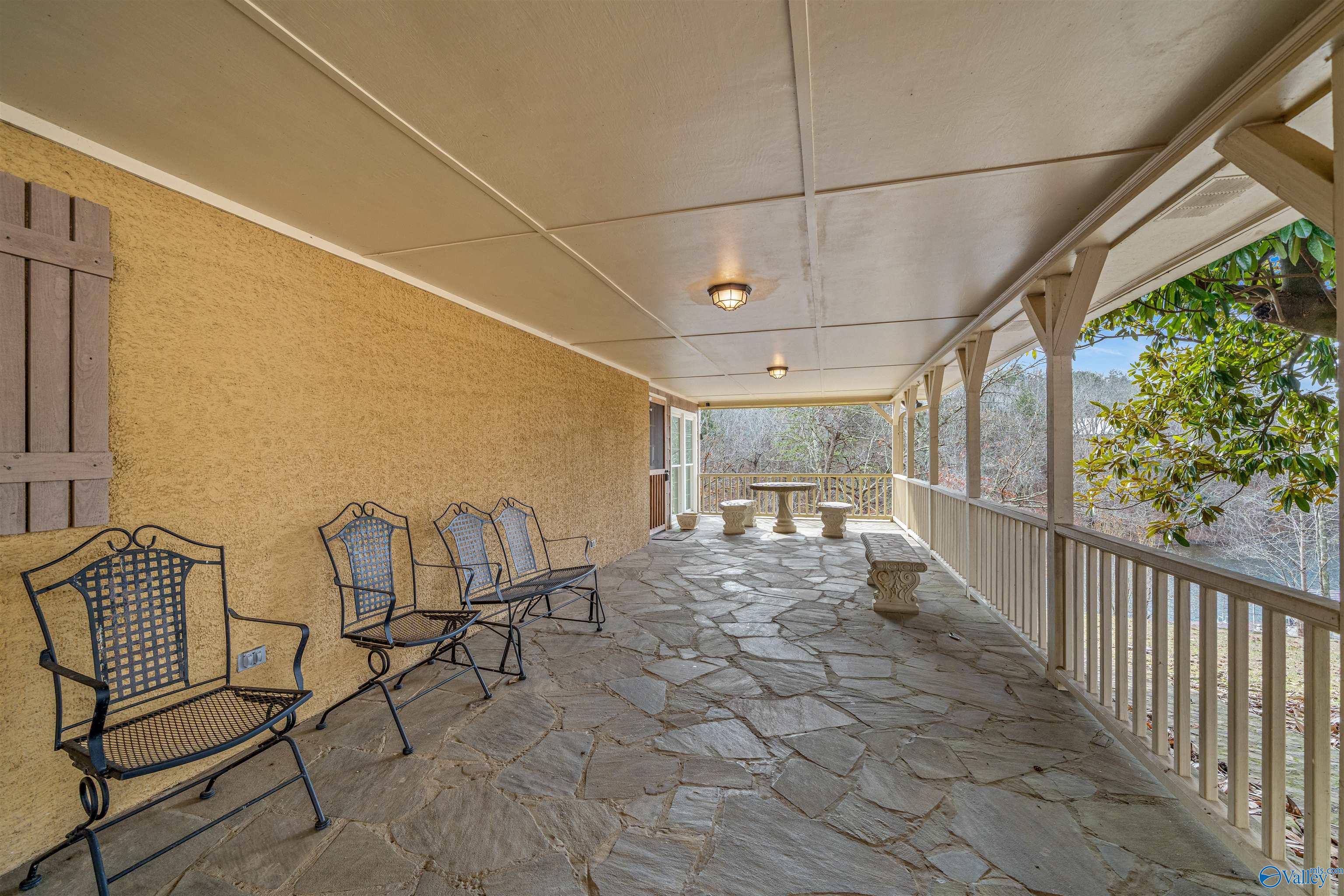 408 County Road 637