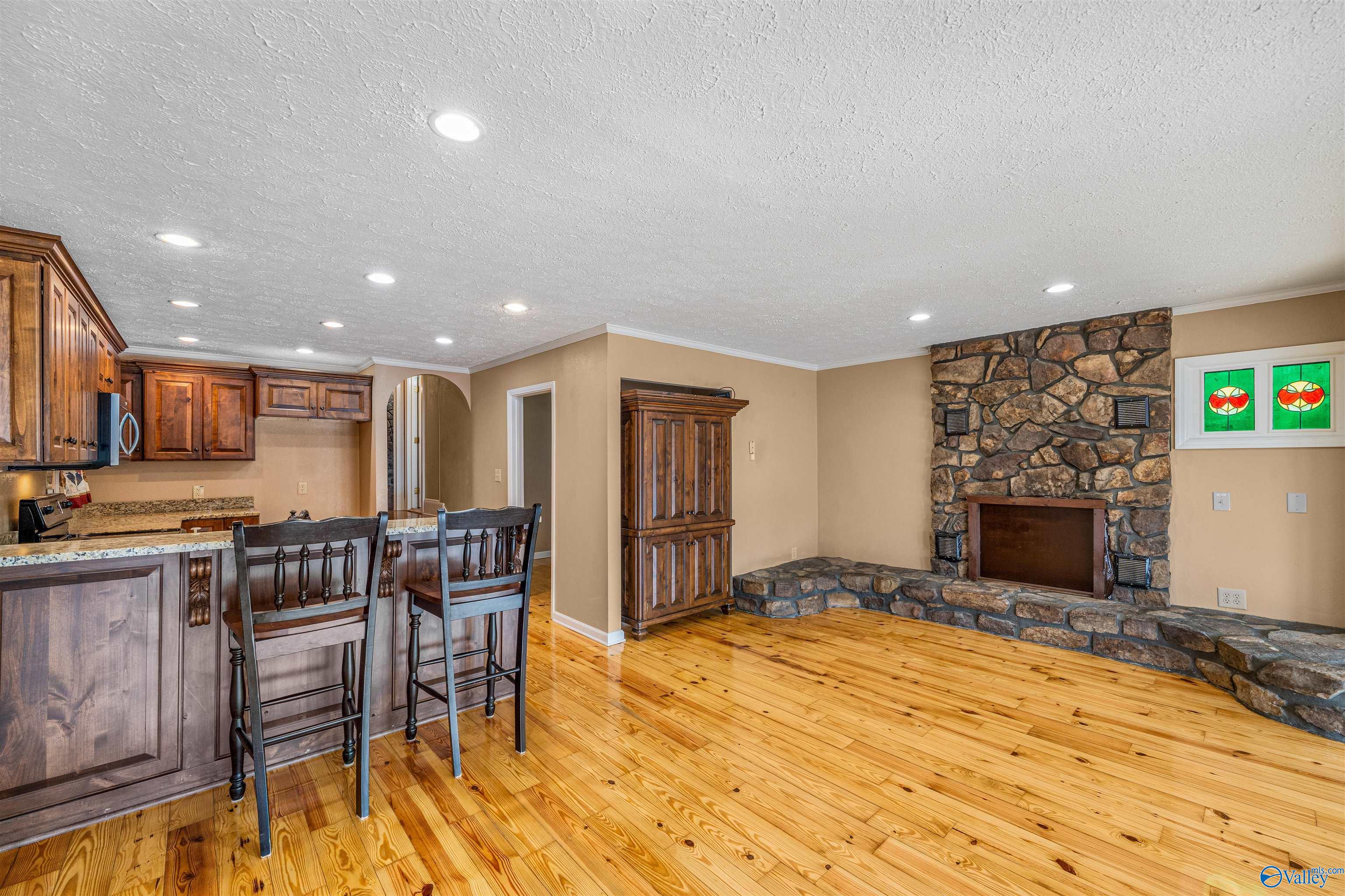 408 County Road 637