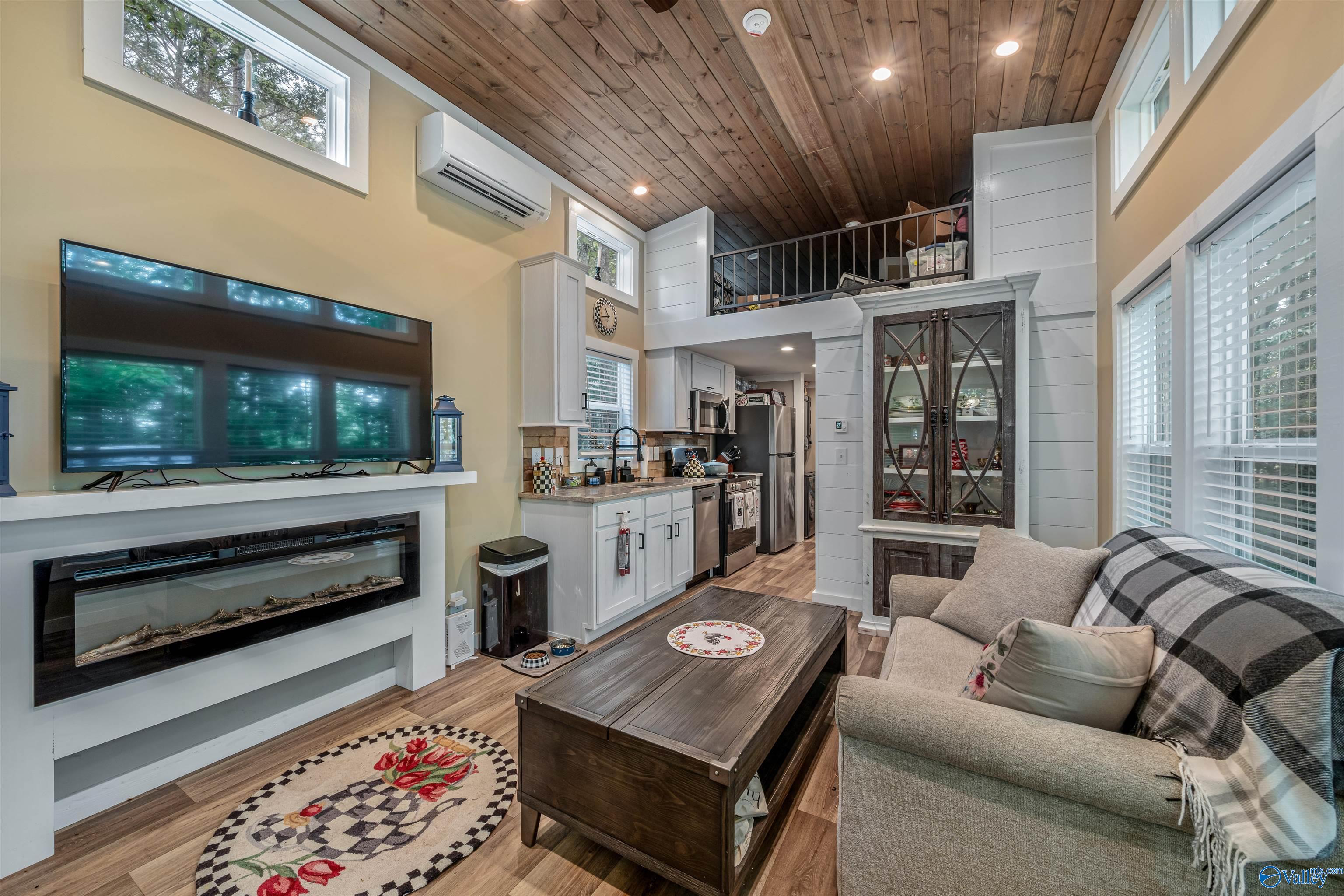 608 County Road 642