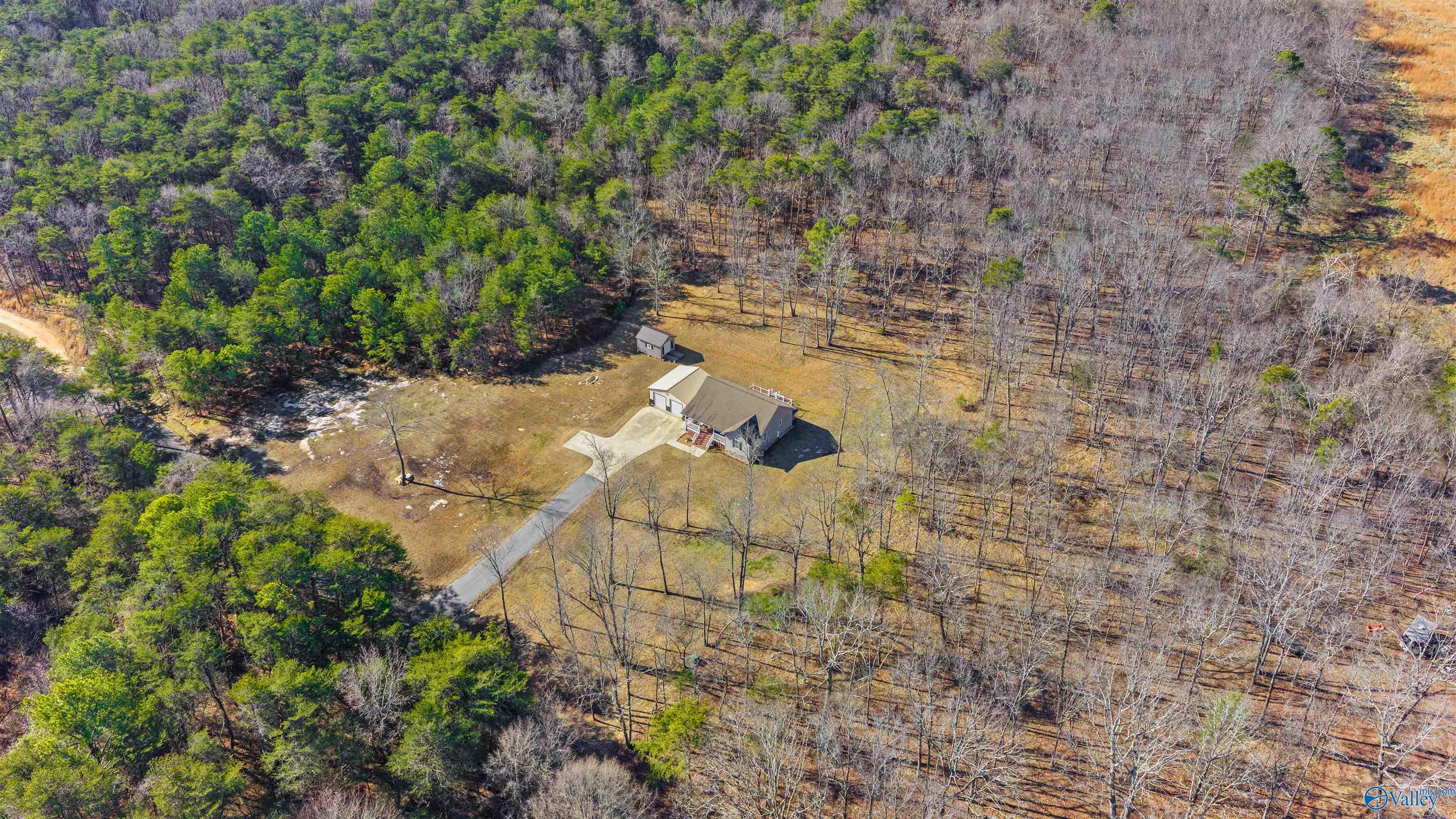 350 Valhalla Road SE