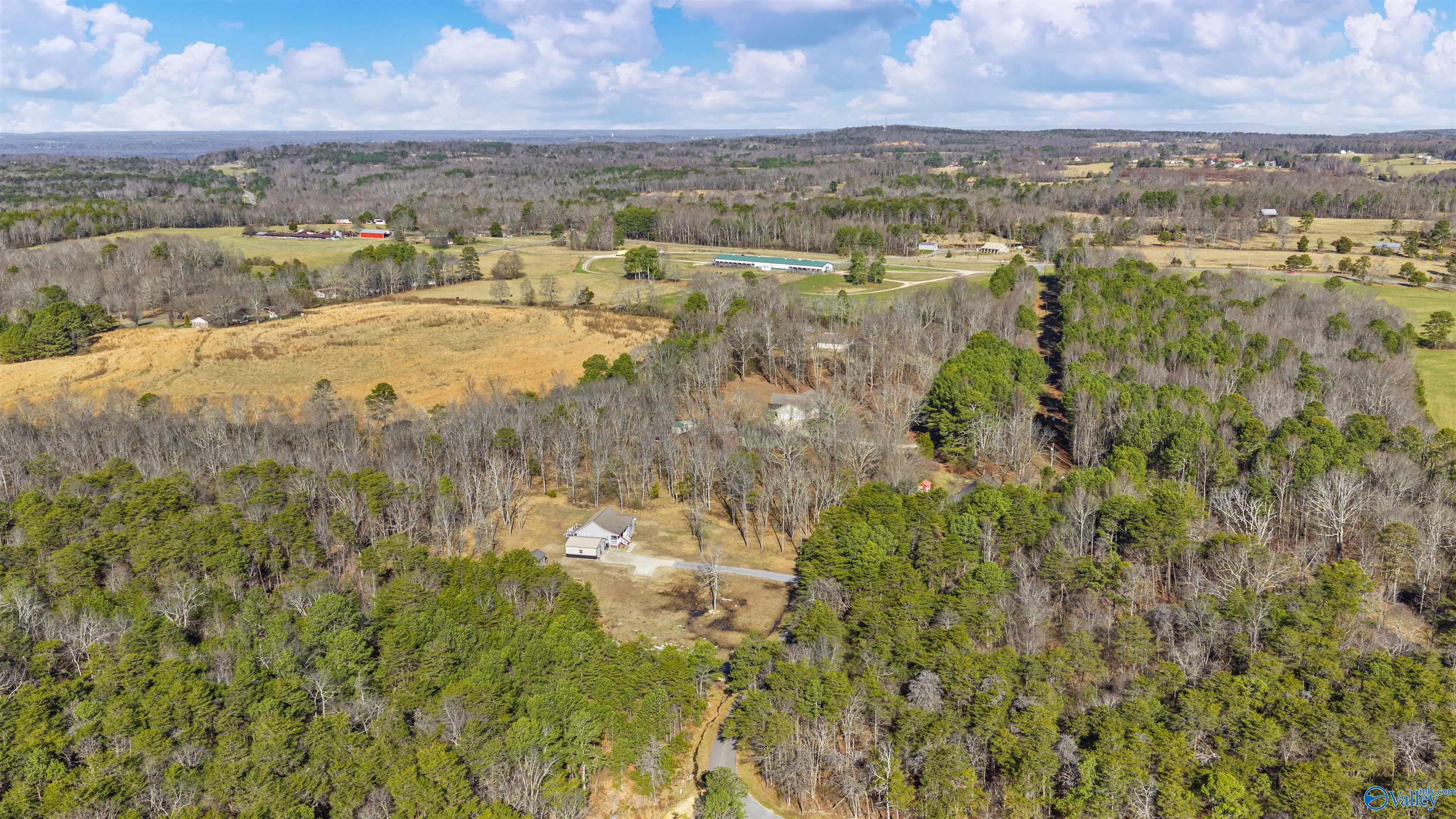350 Valhalla Road SE