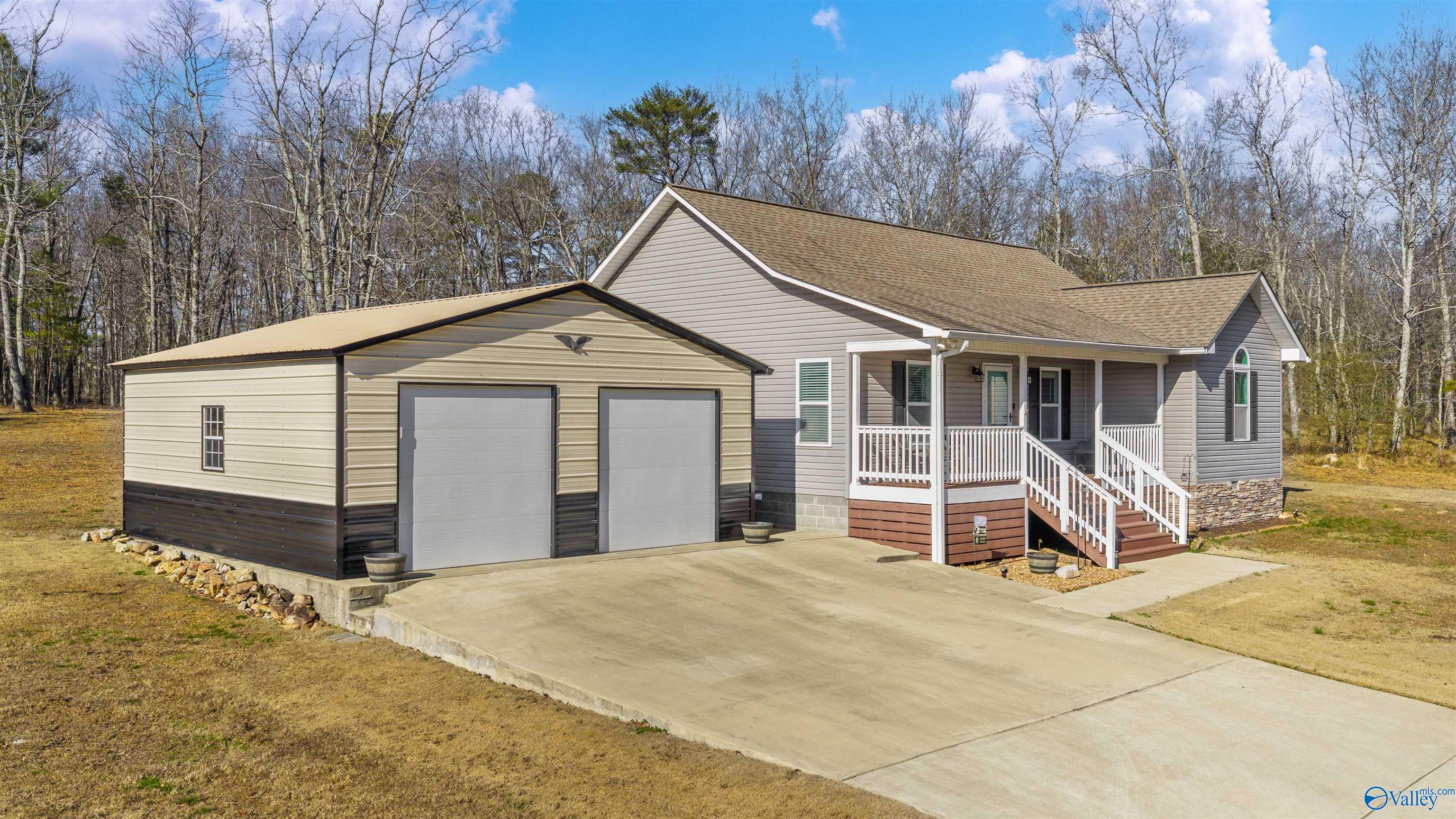 350 Valhalla Road SE