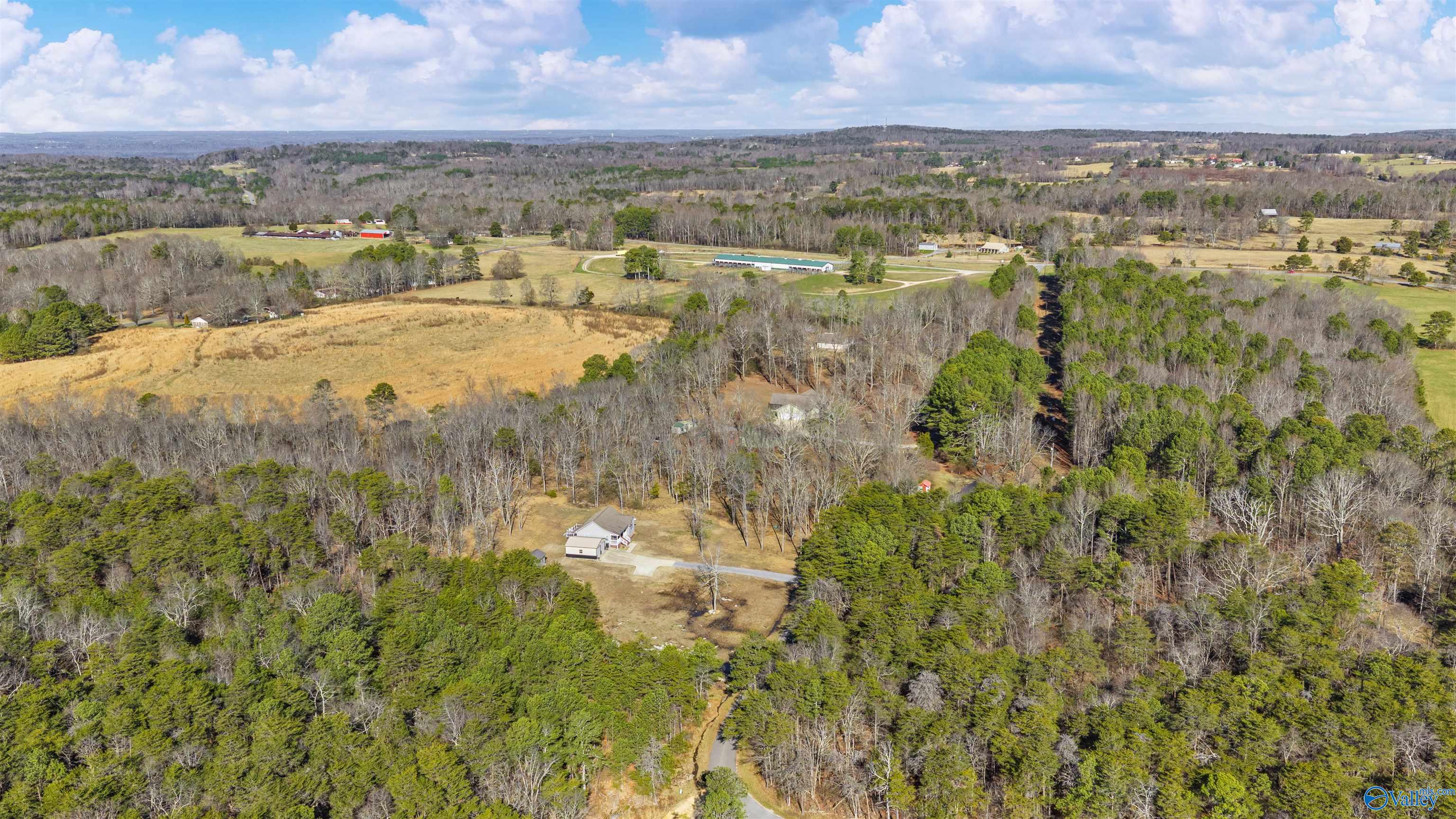 350 Valhalla Road SE