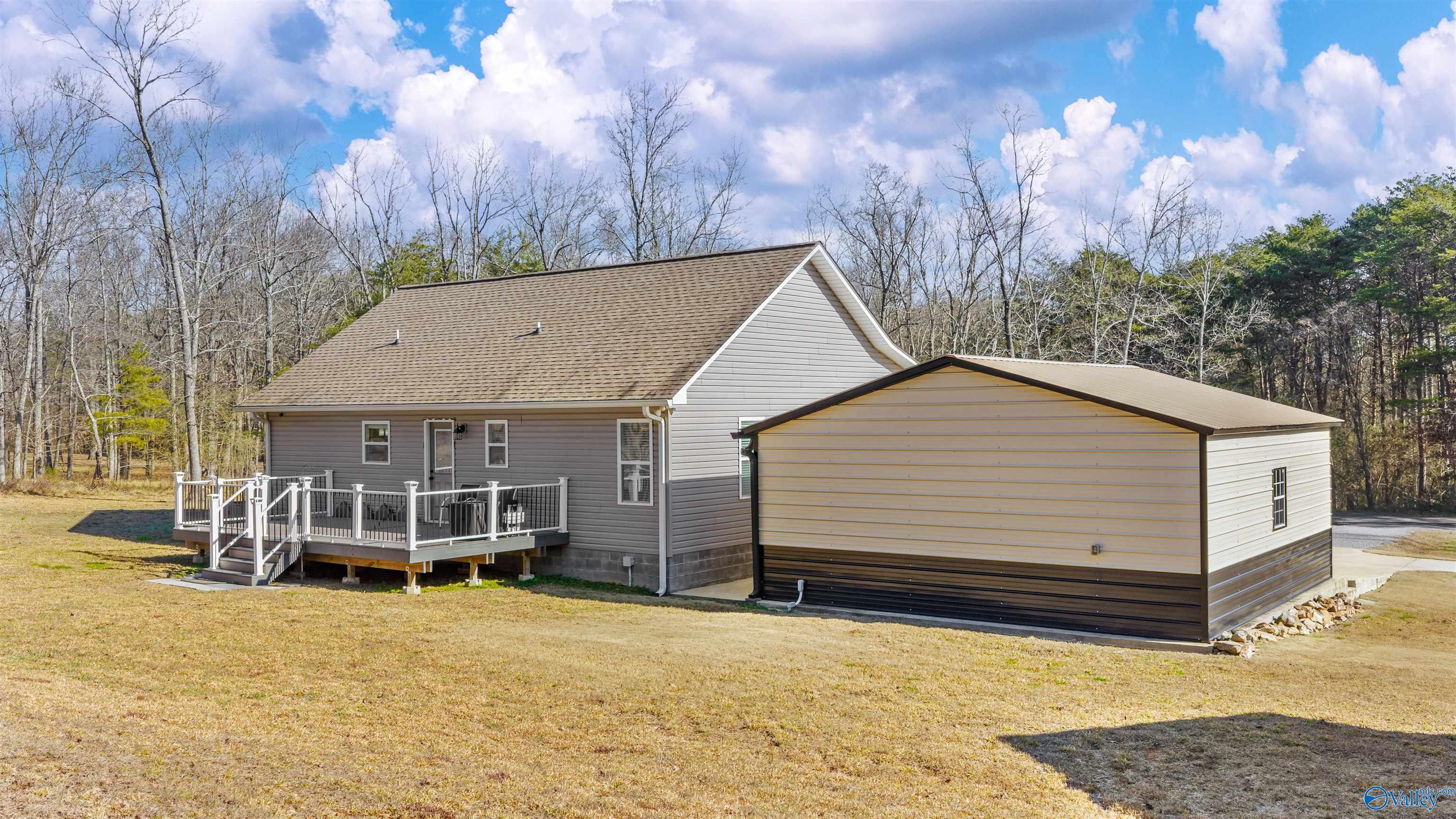 350 Valhalla Road SE