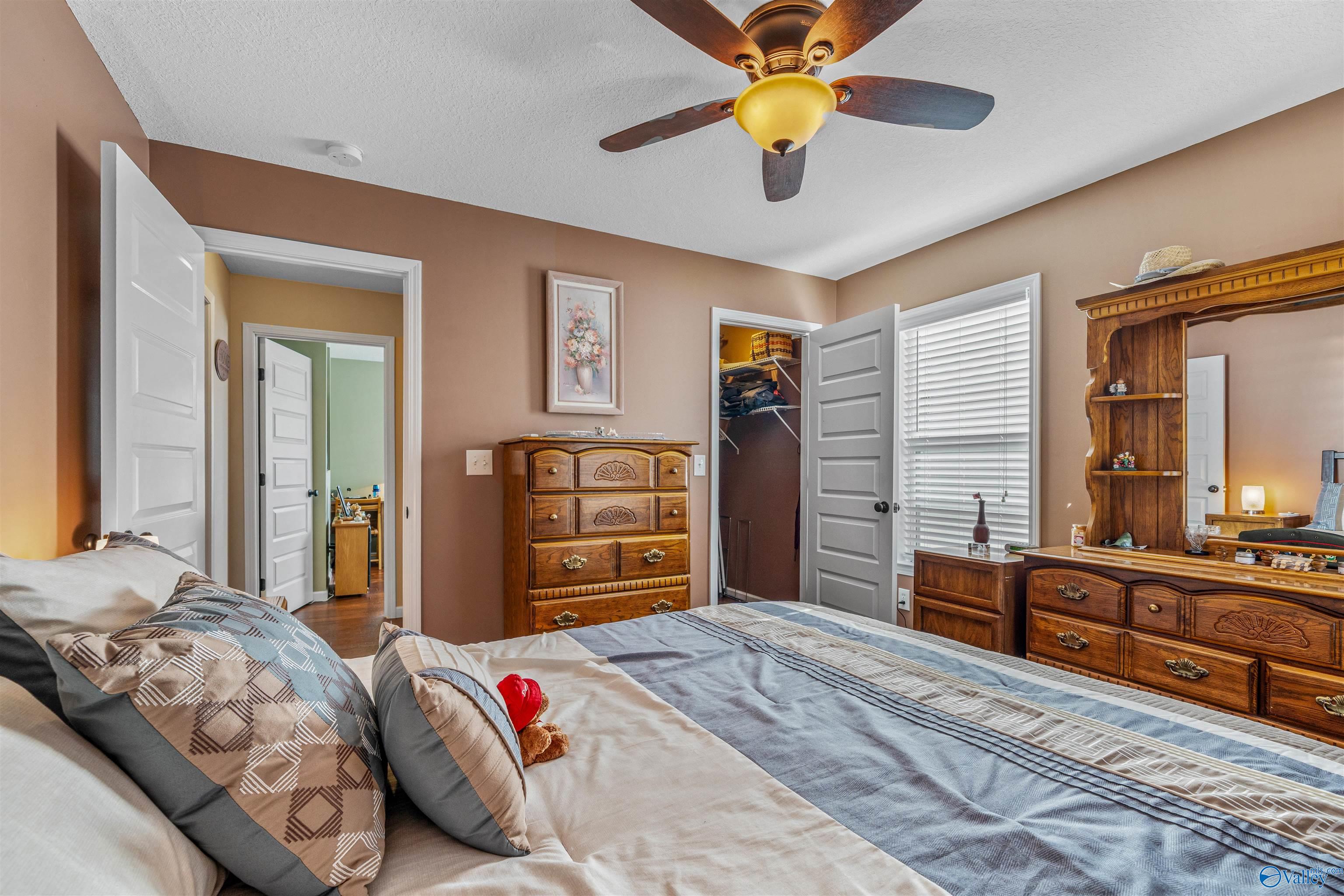 350 Valhalla Road SE