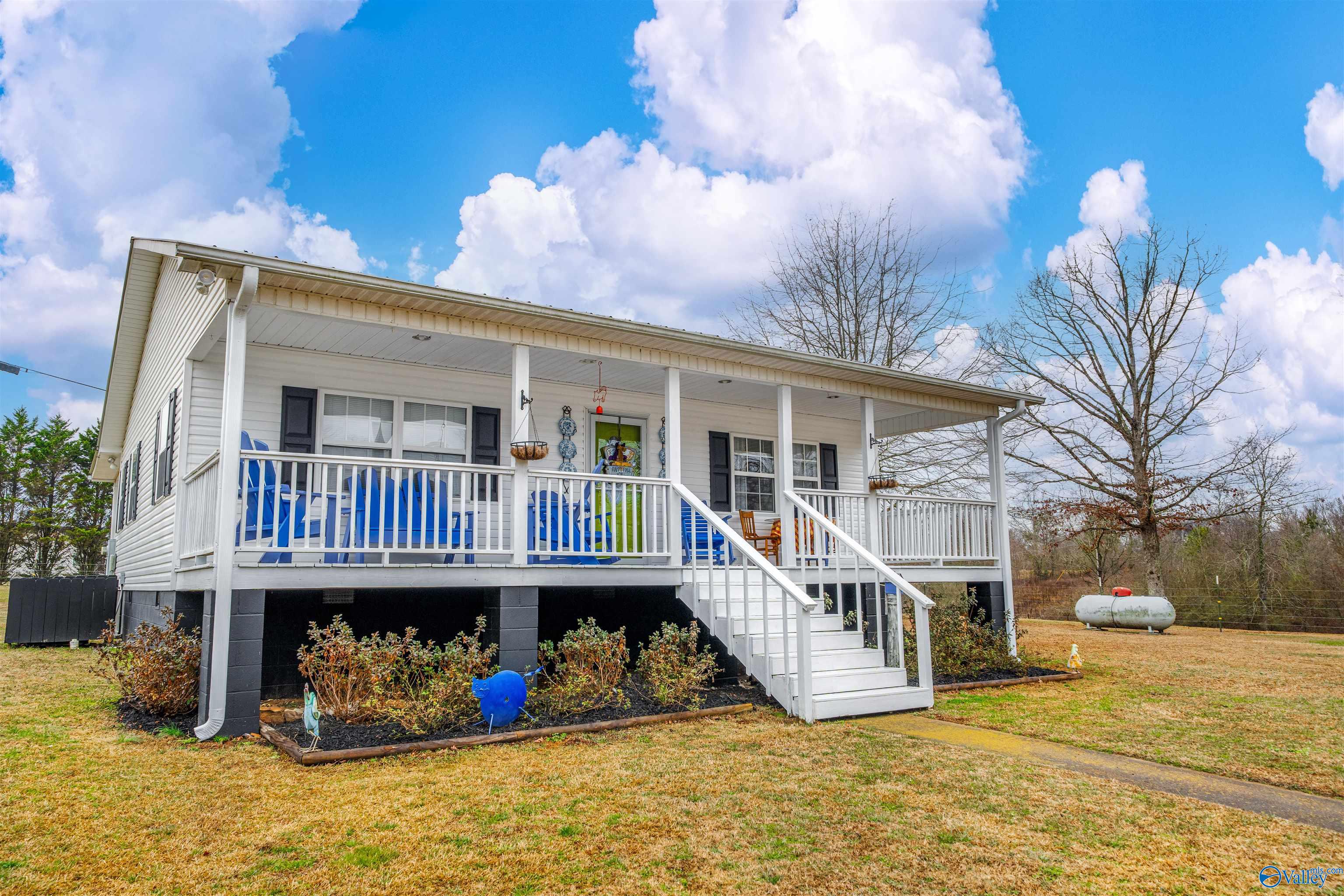 778 County Road 572