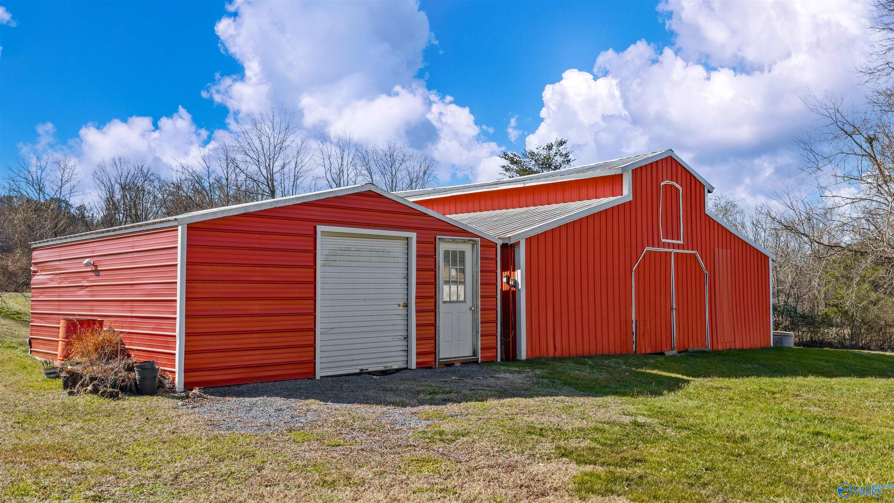 1816 Adamsburg Road E