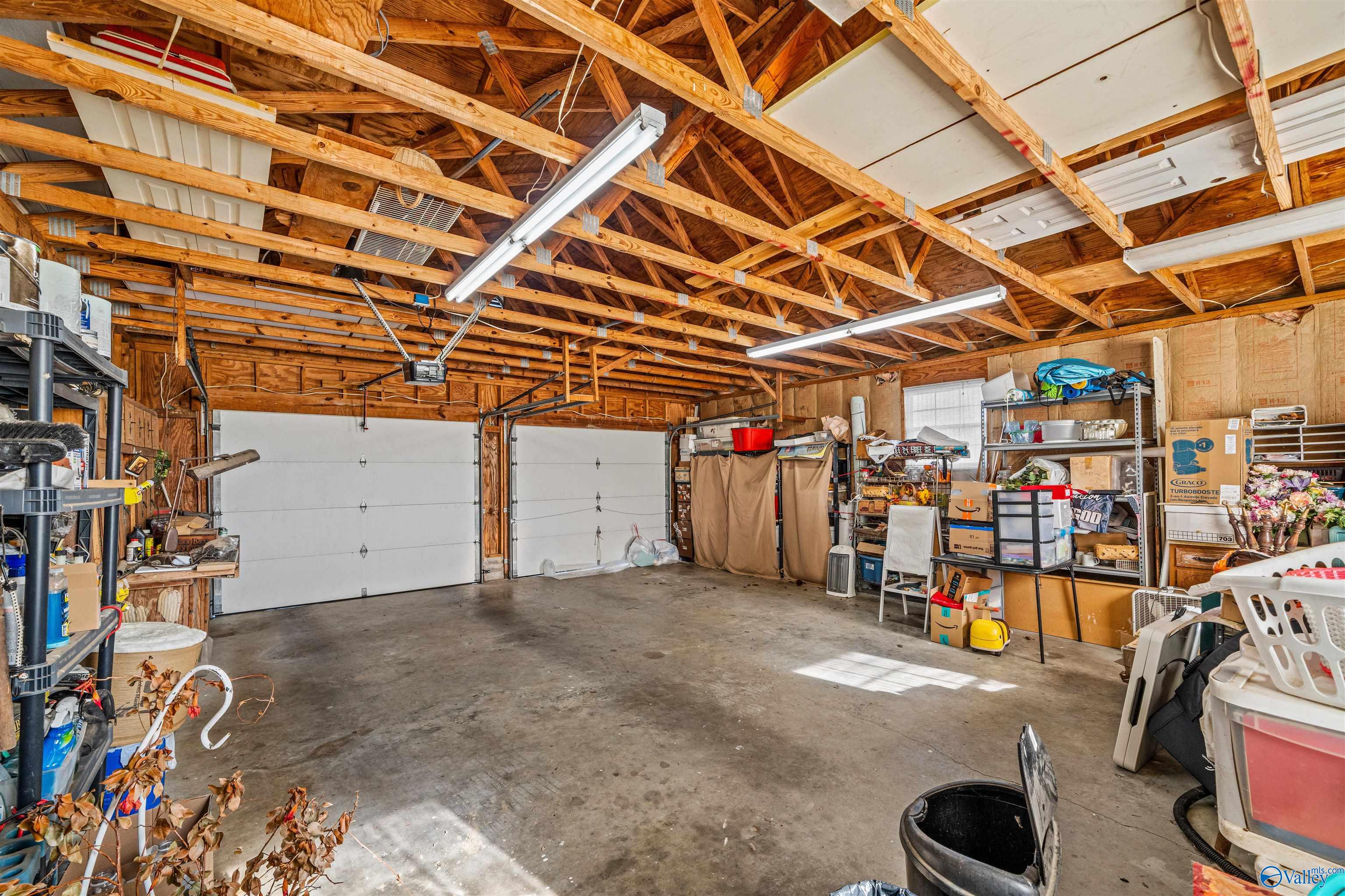 1816 Adamsburg Road E