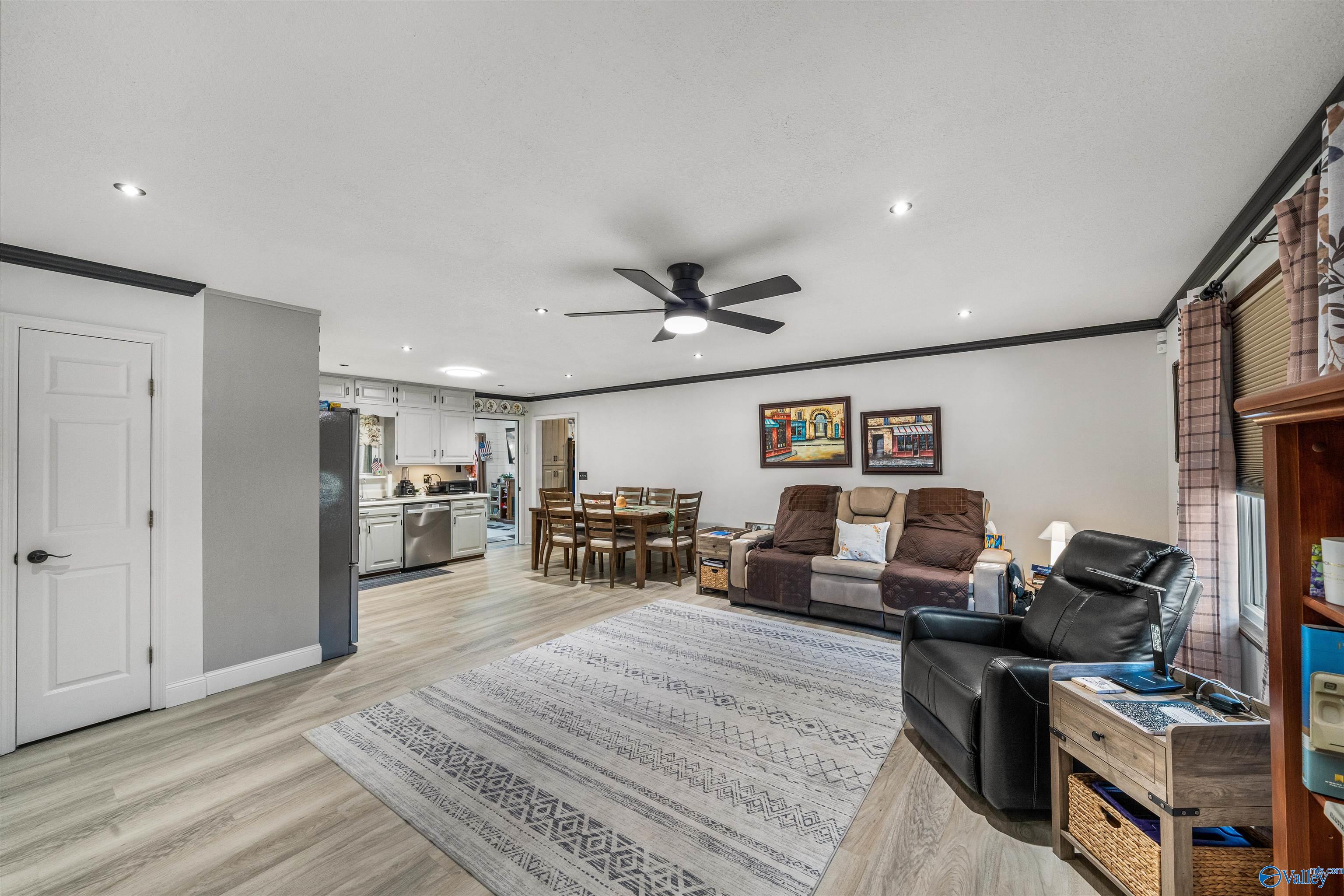 4007 Lyndale Drive