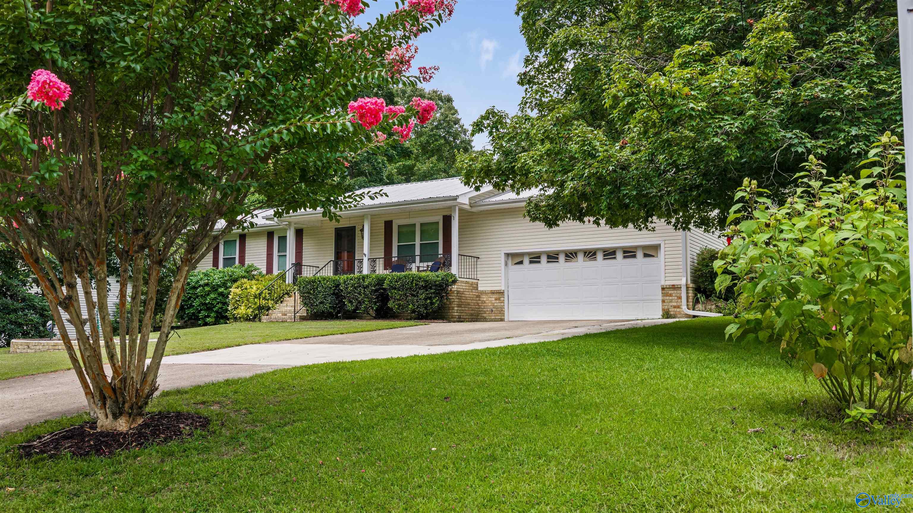 4007 Lyndale Drive