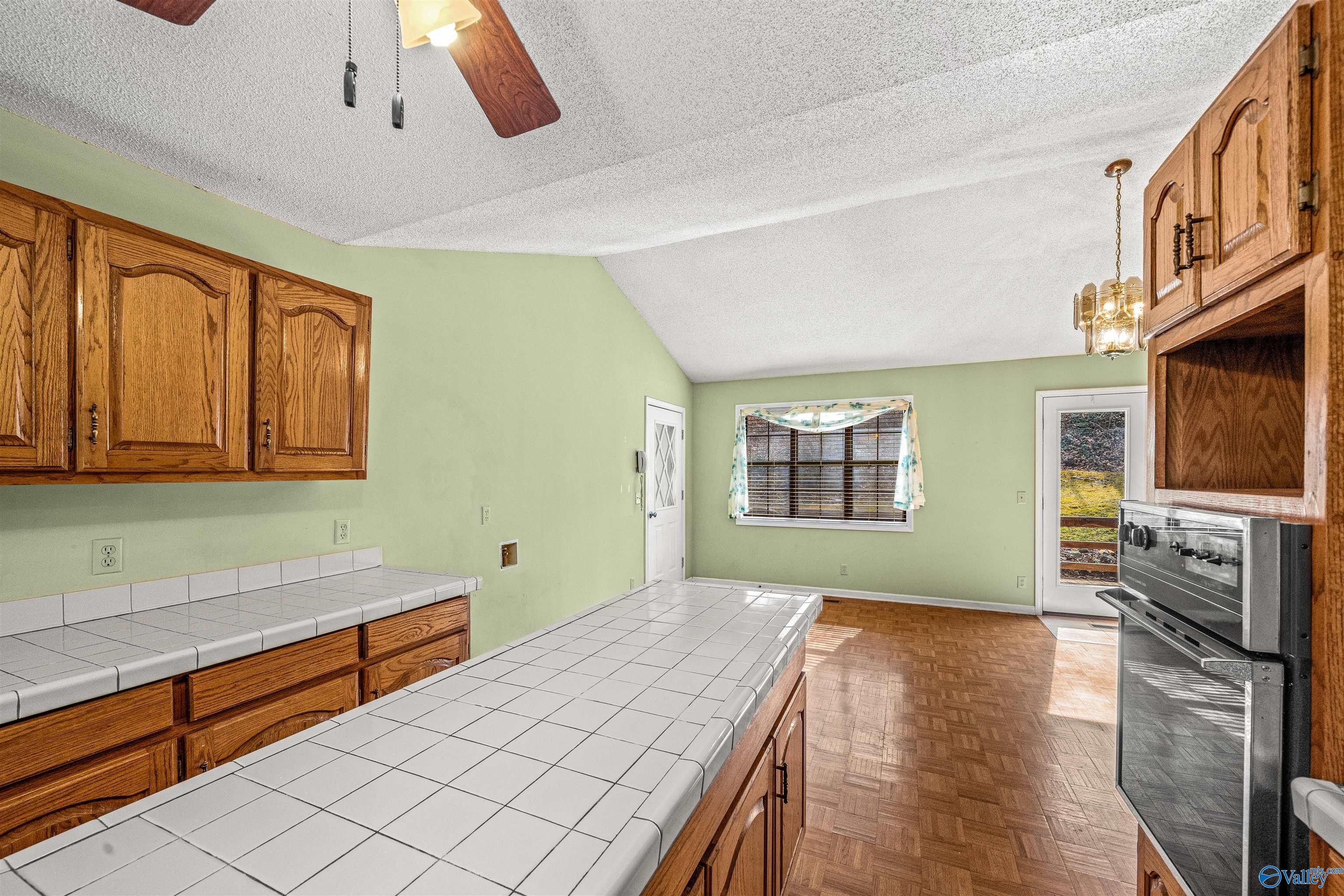 1882 County Road 97