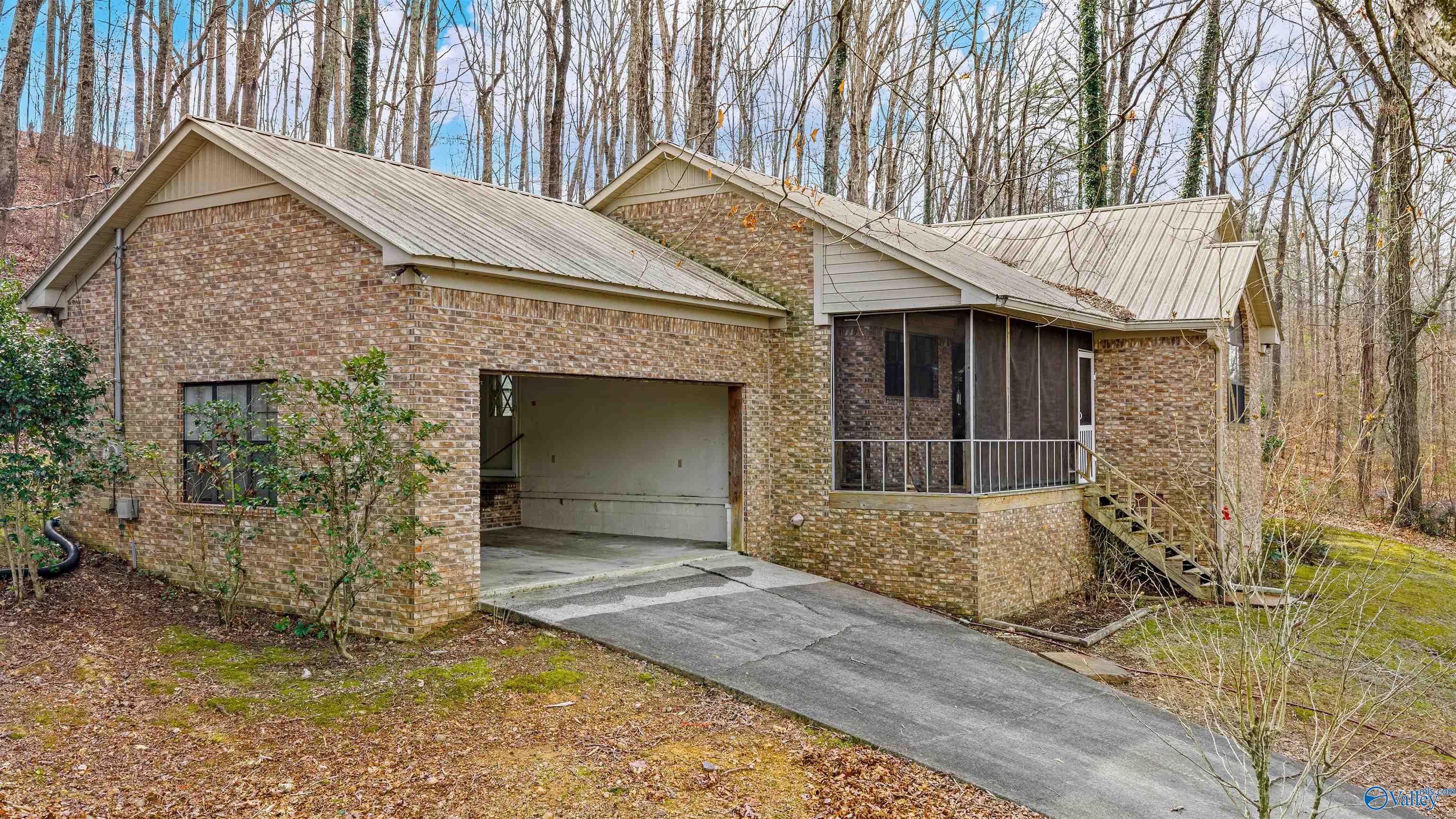 1882 County Road 97