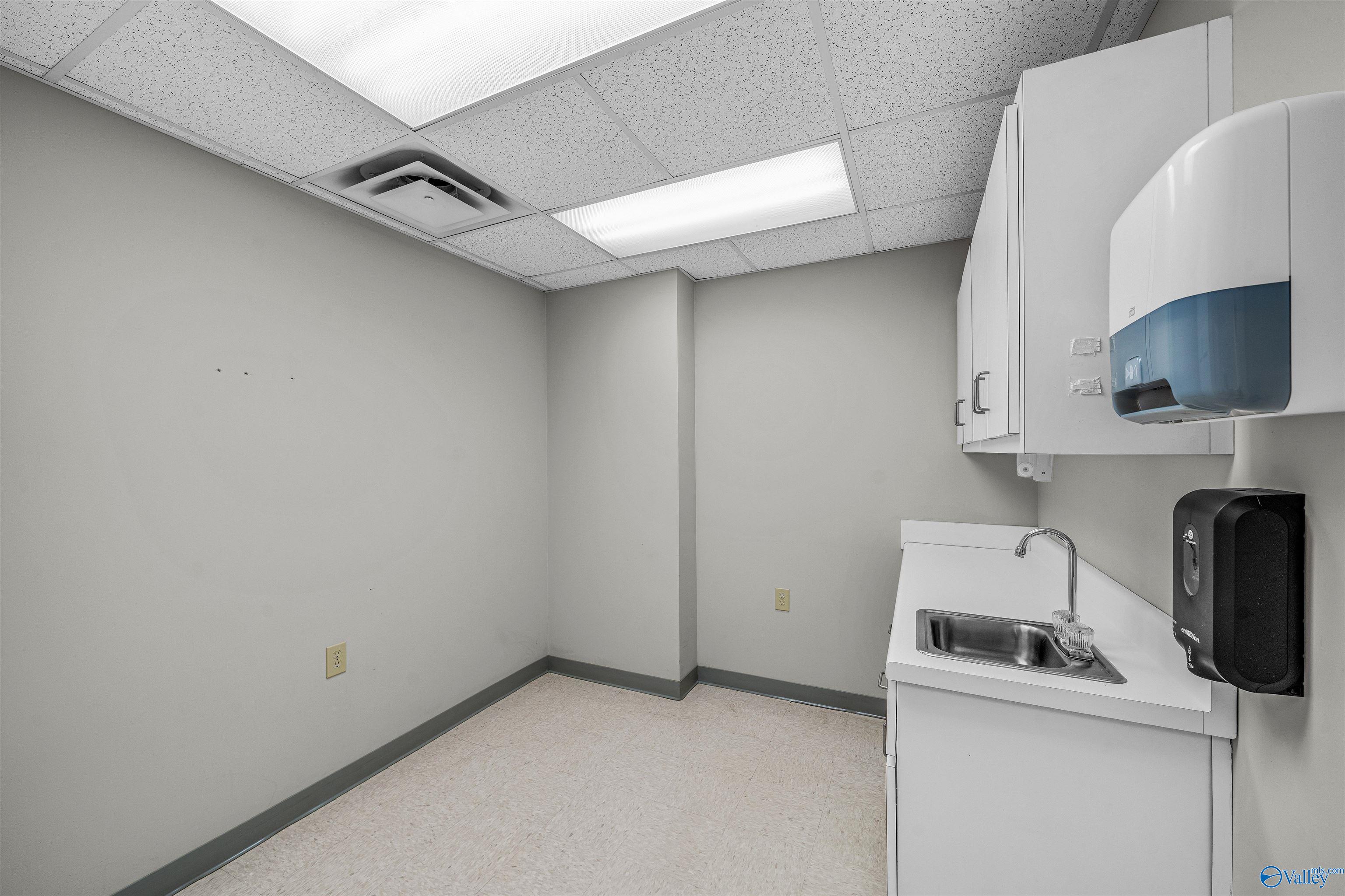 83 George Wallace Drive SE