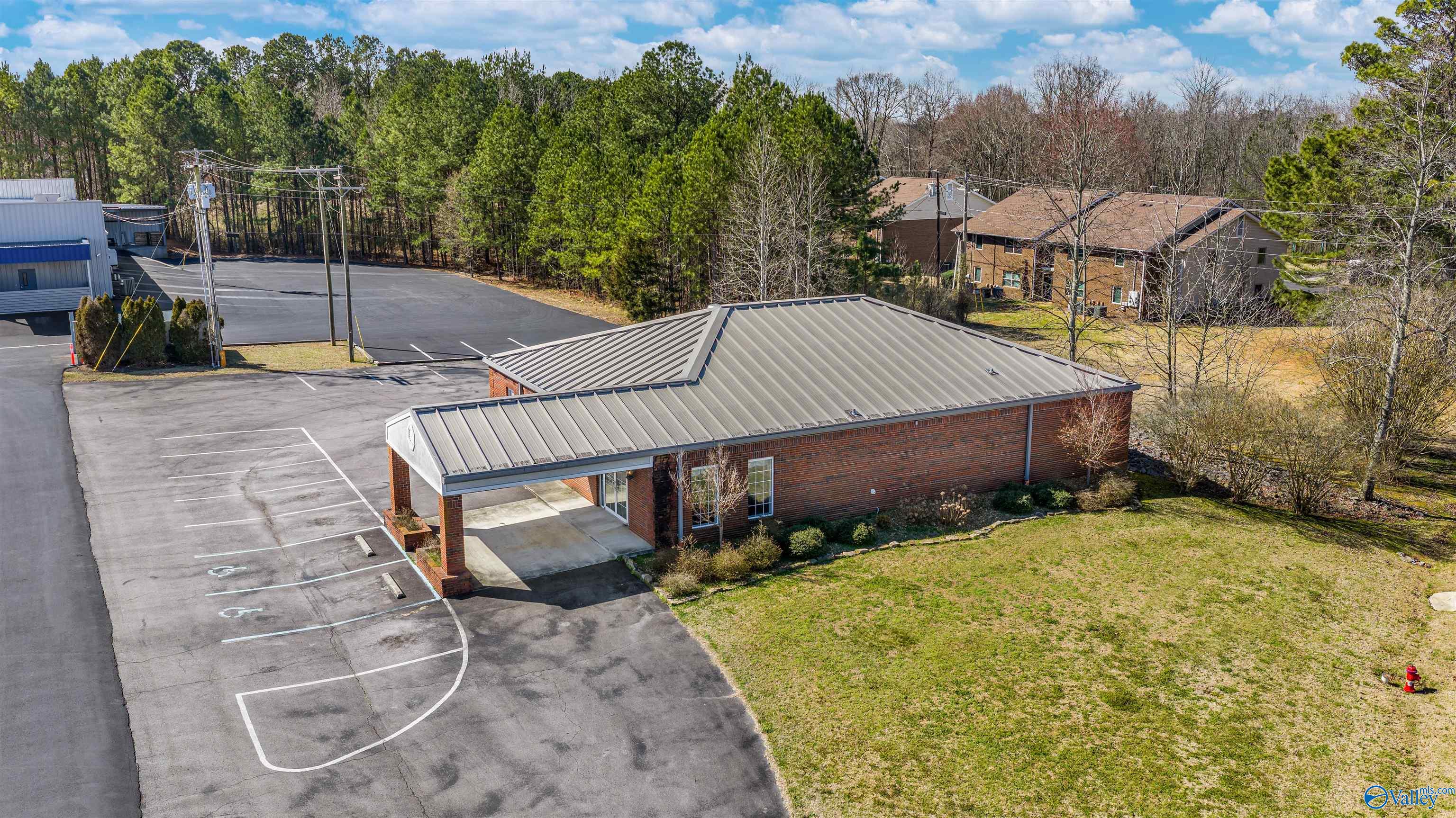 83 George Wallace Drive SE