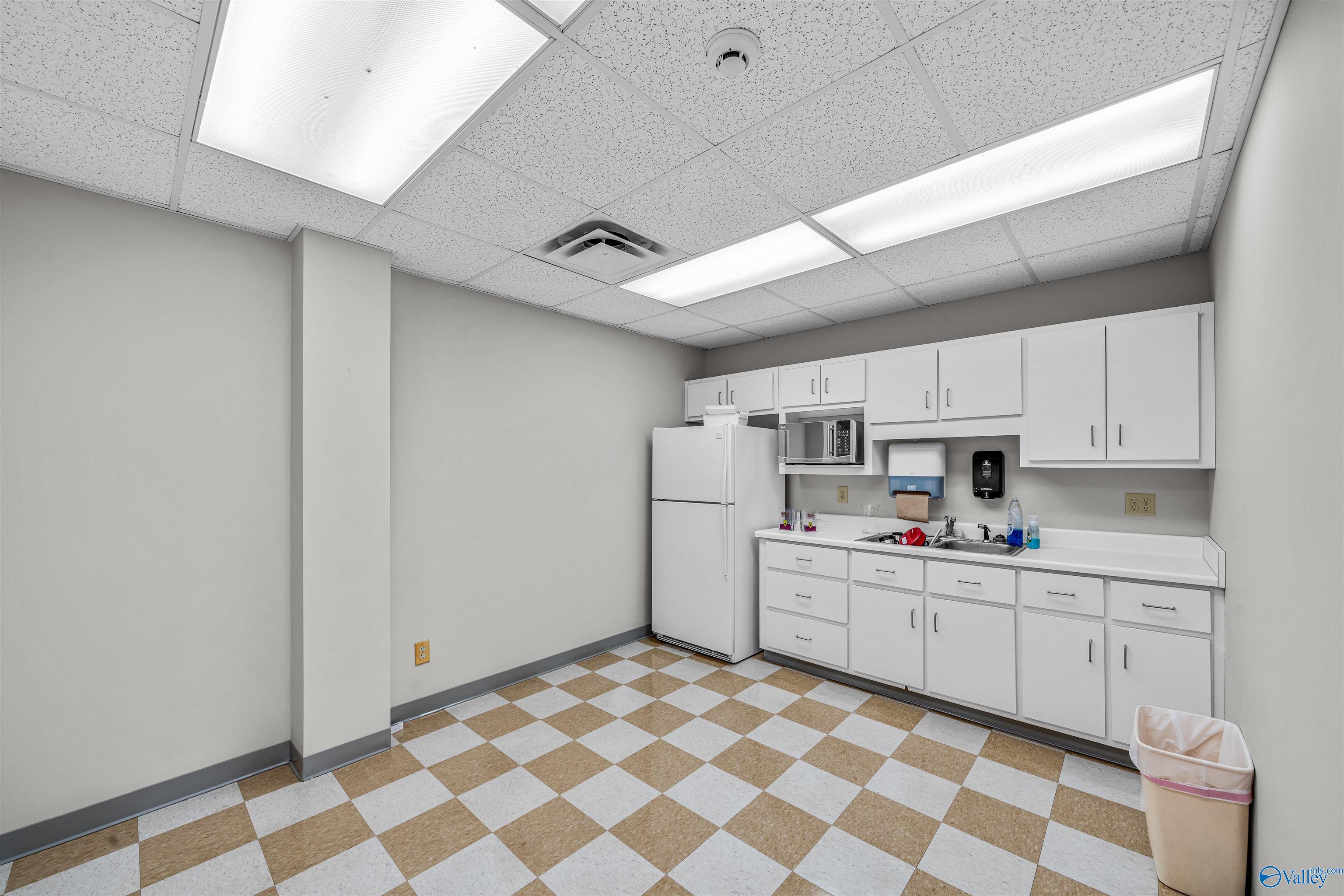 83 George Wallace Drive SE