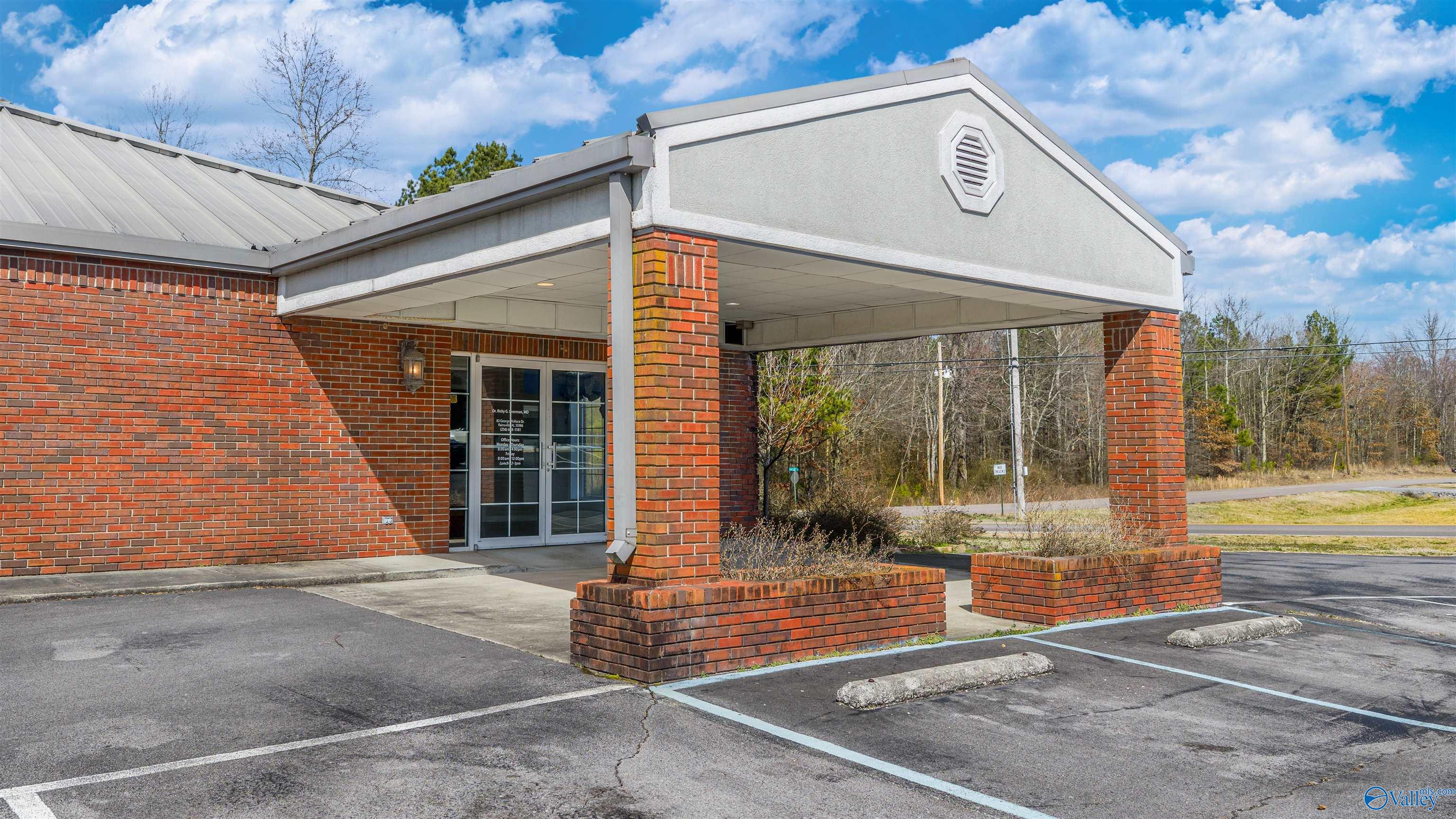 83 George Wallace Drive SE