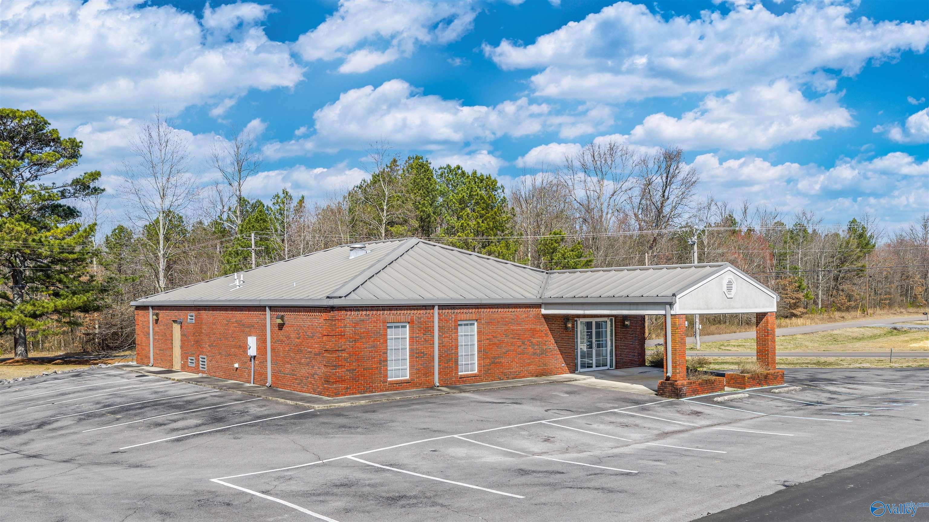 83 George Wallace Drive SE