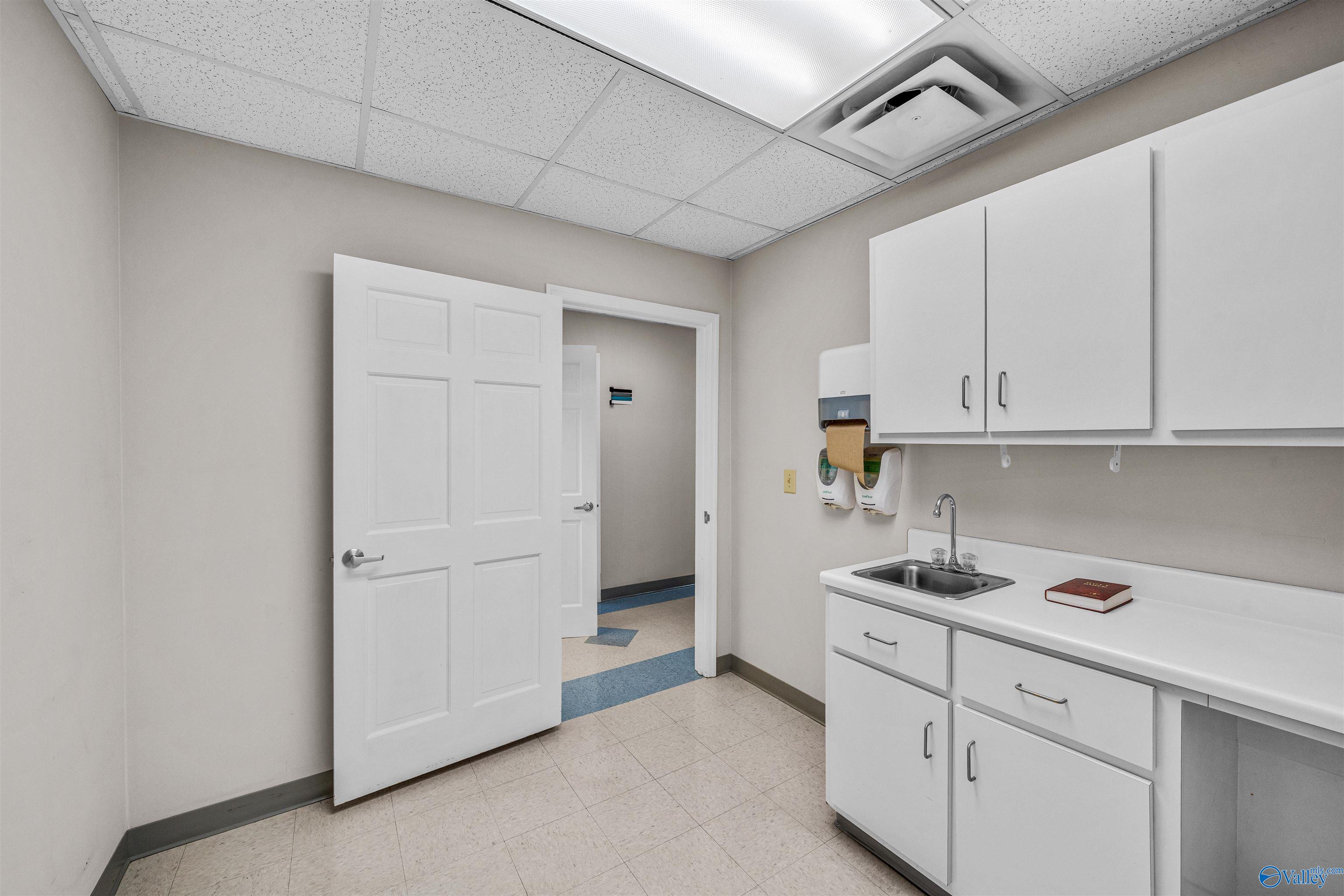 83 George Wallace Drive SE