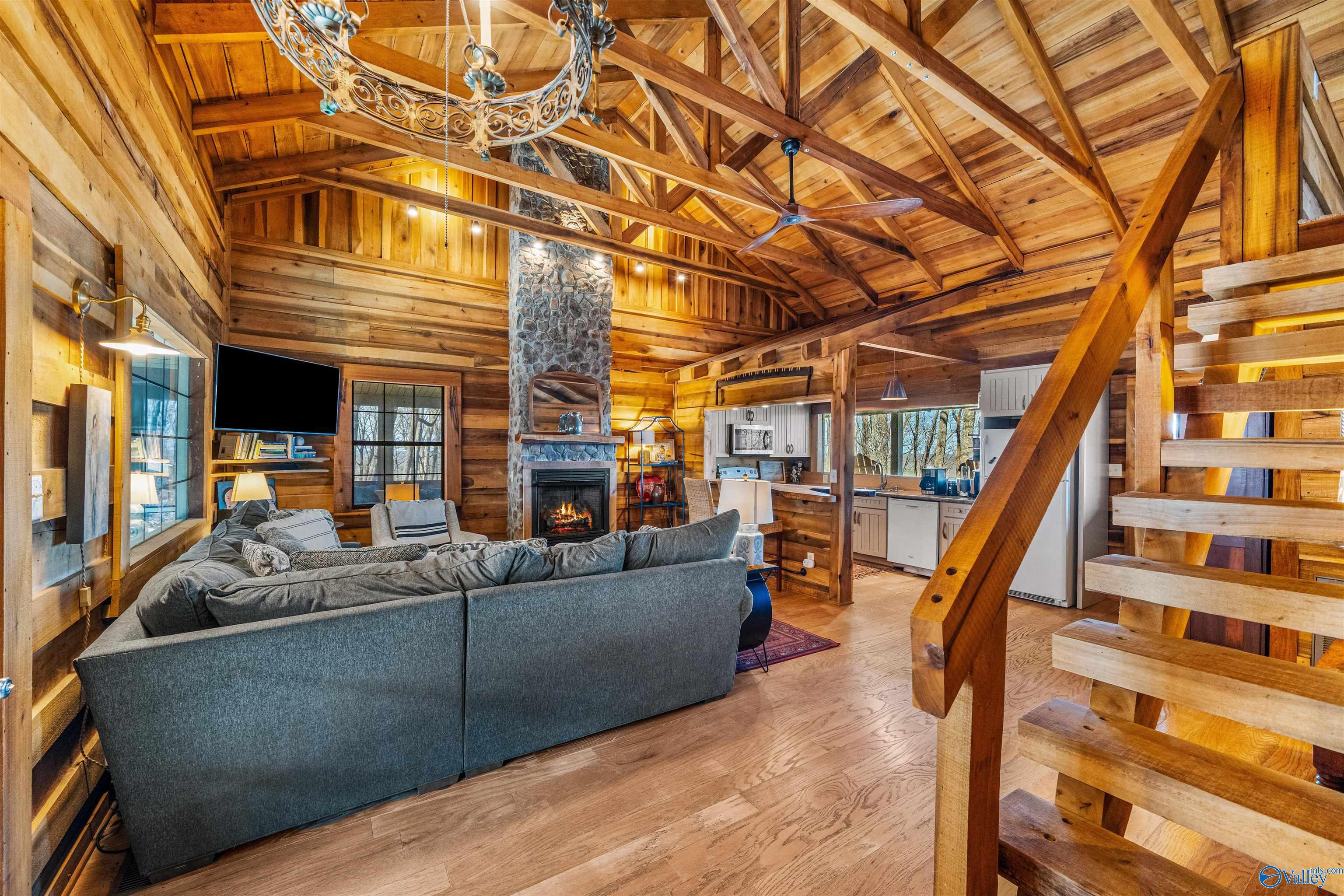 1076 County Road 81