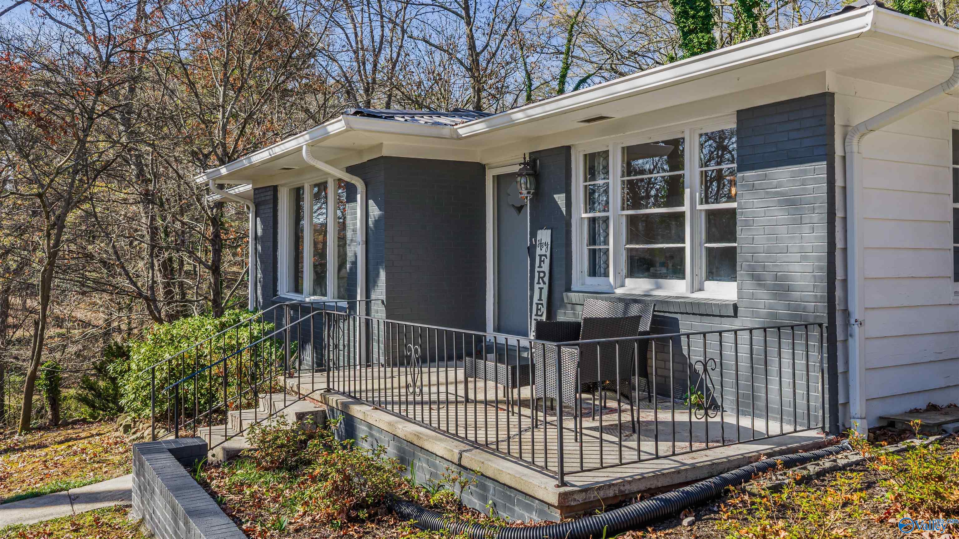 106 Rainbow Drive SW