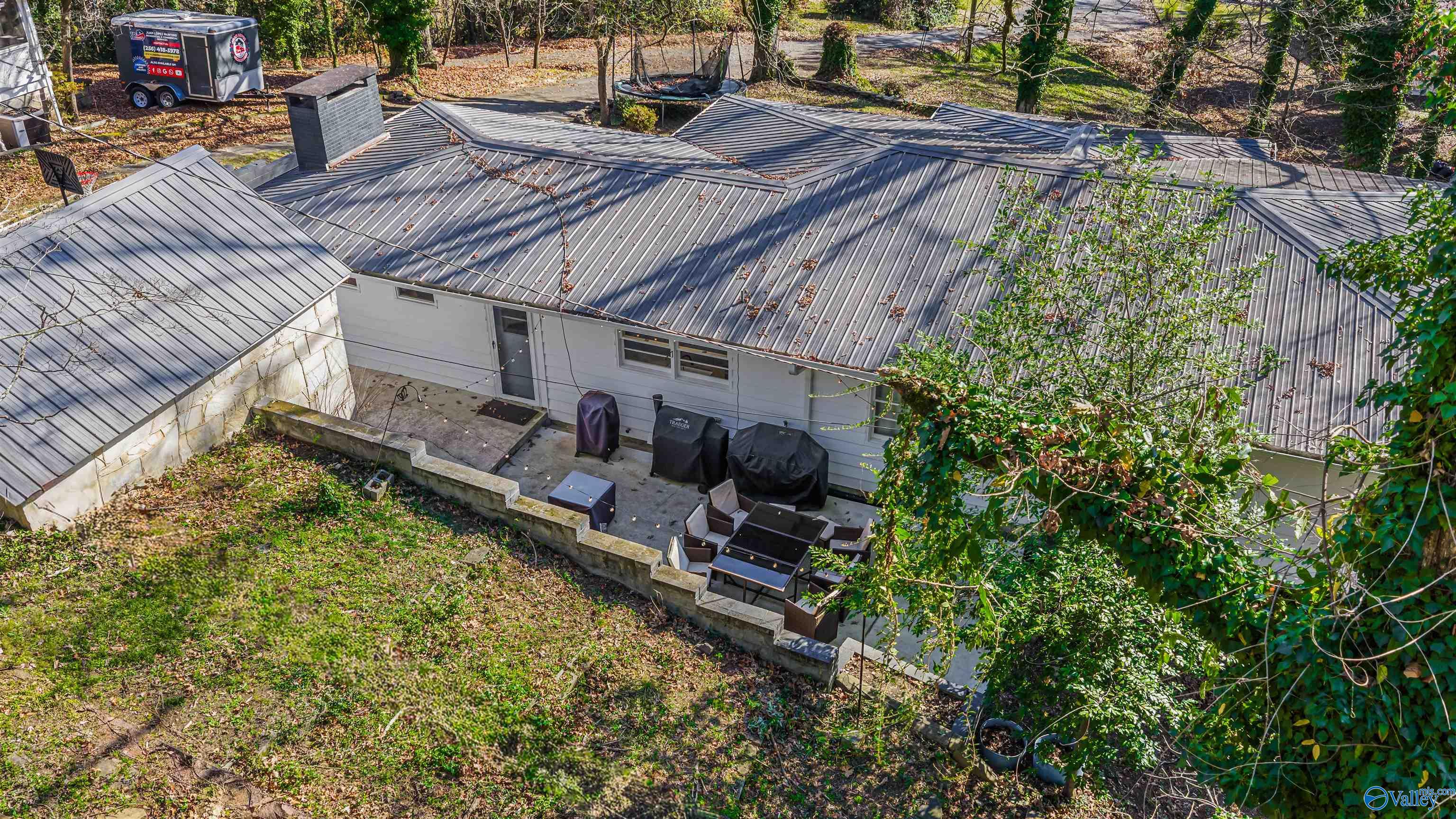 106 Rainbow Drive SW