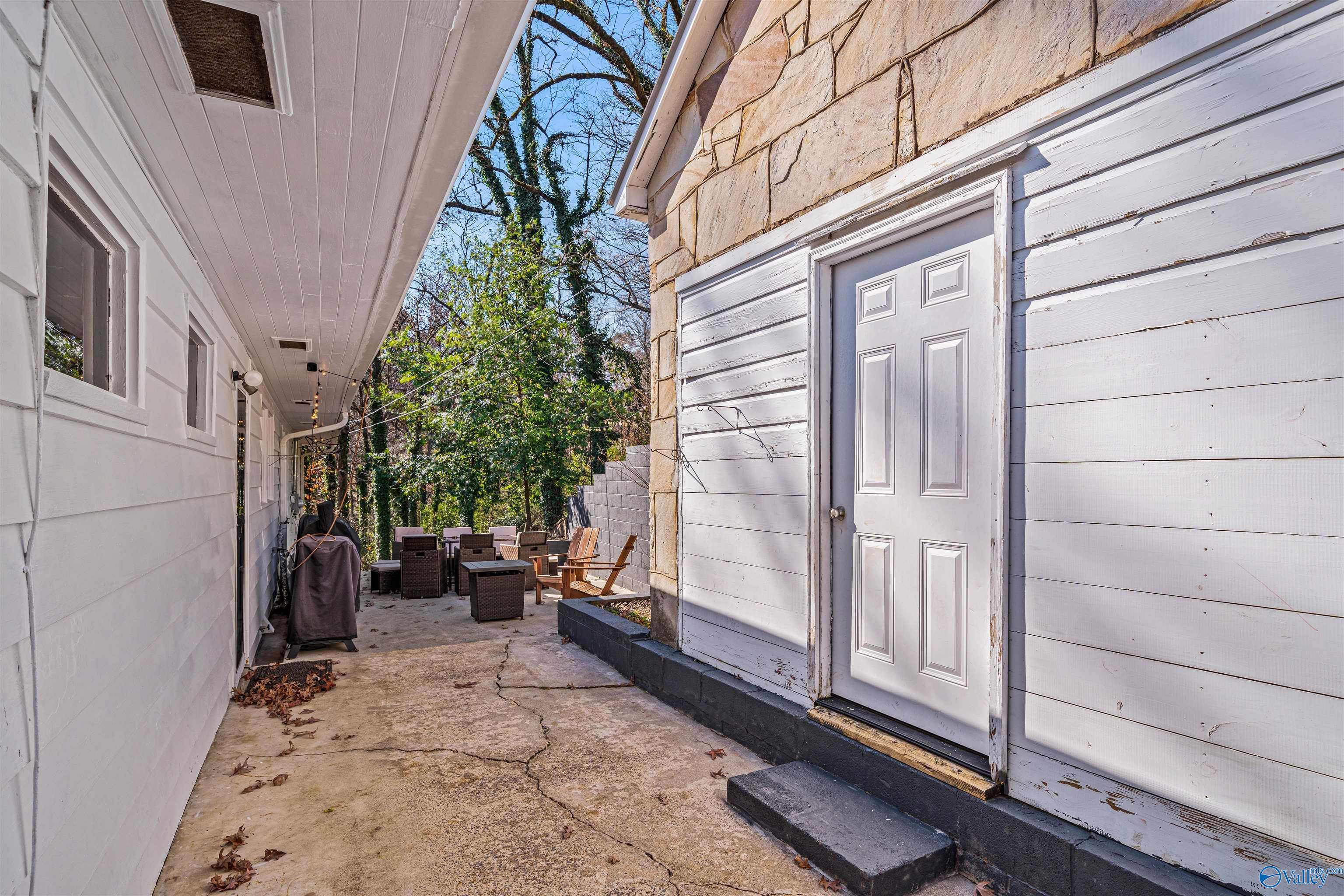 106 Rainbow Drive SW