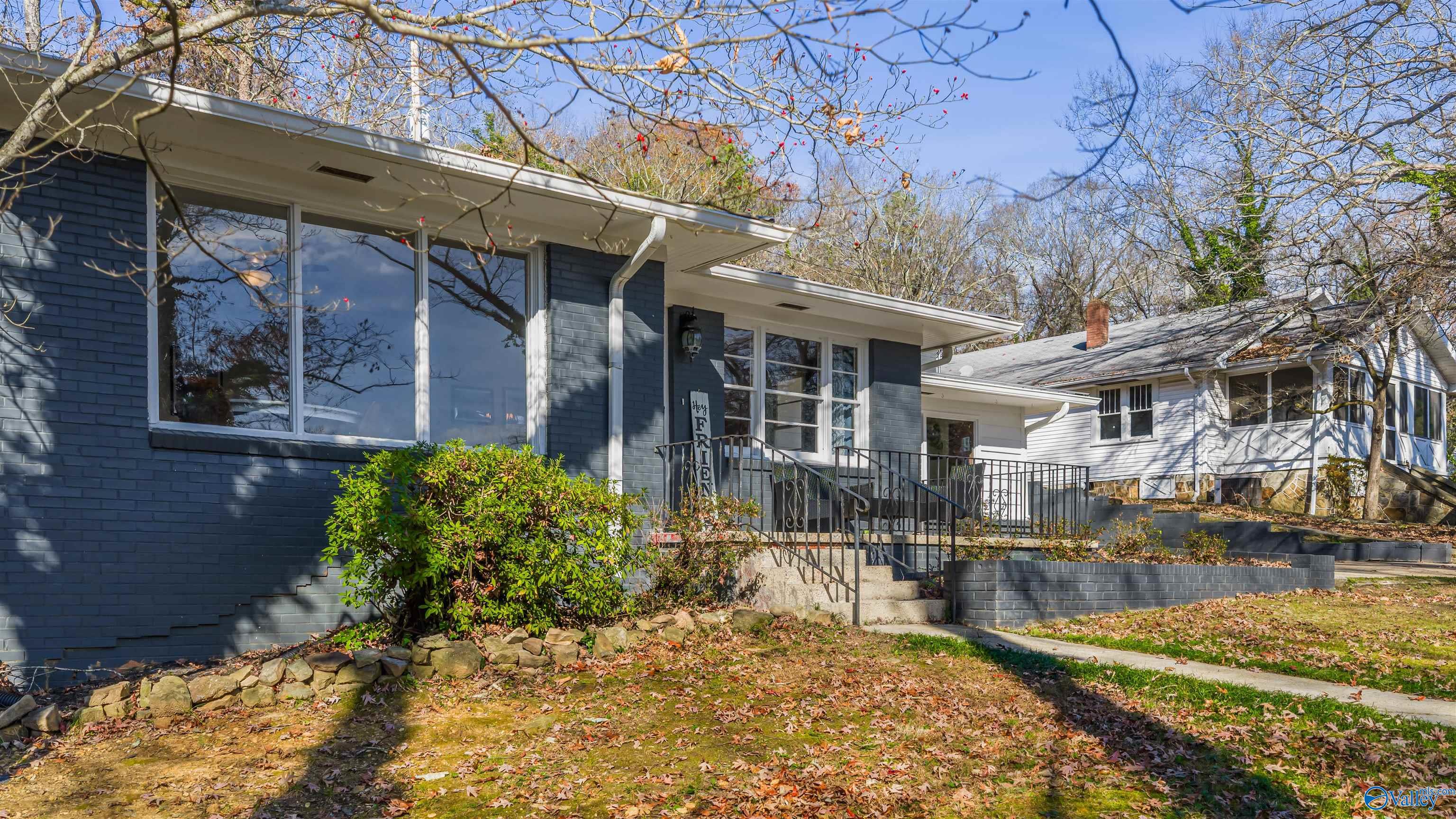 106 Rainbow Drive SW