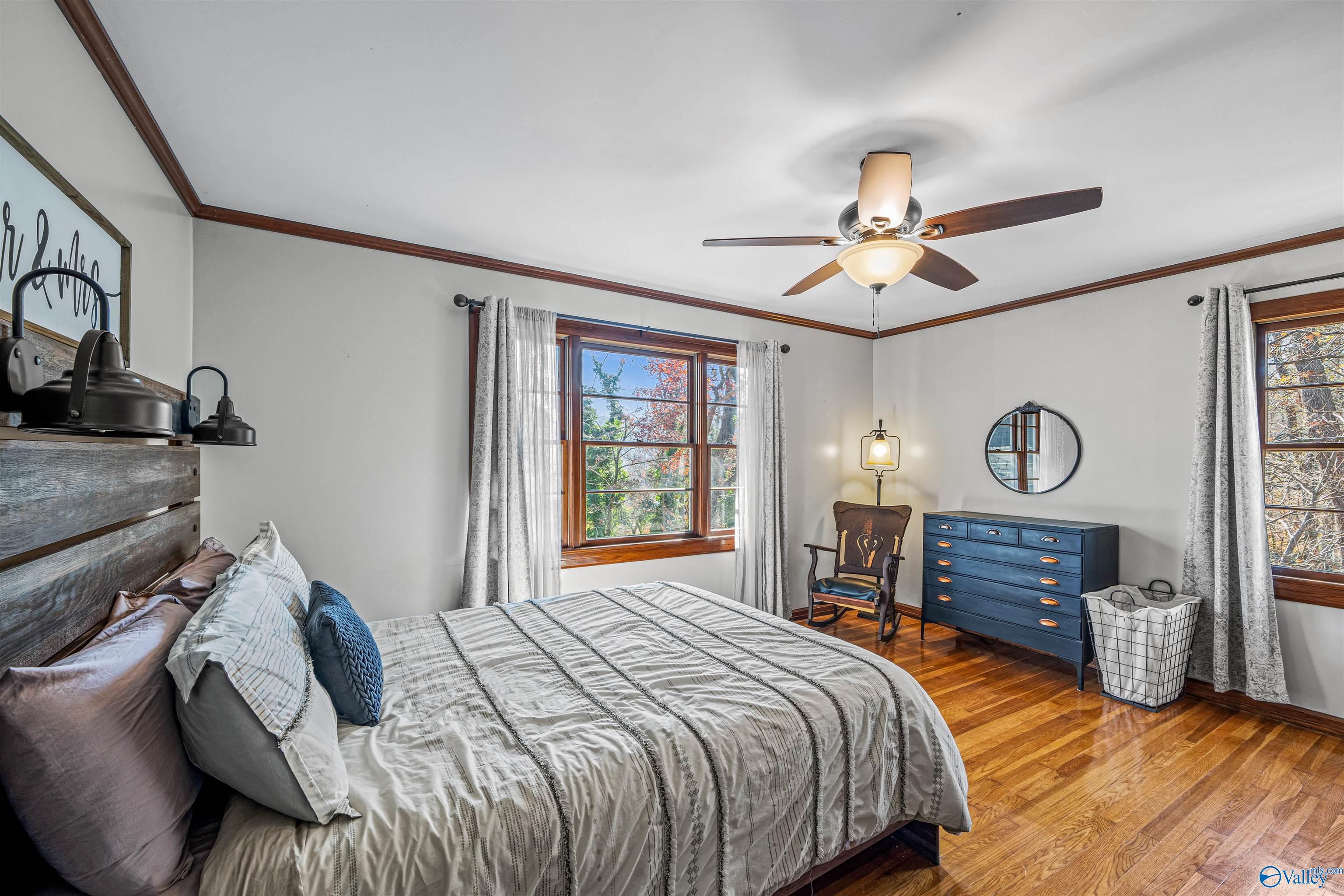 106 Rainbow Drive SW