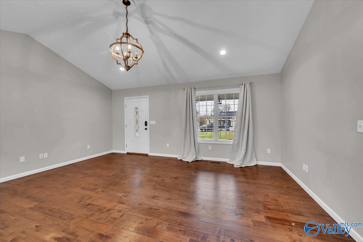 193 Keef Avenue