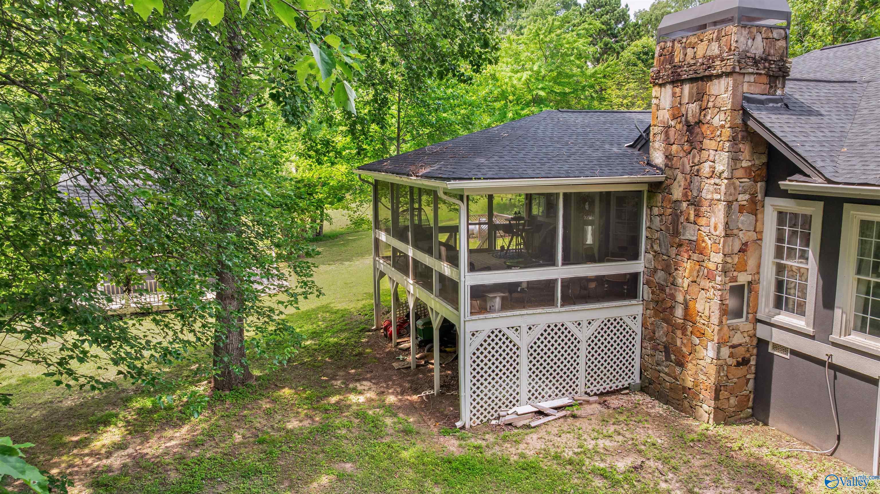 4393 County Road 106