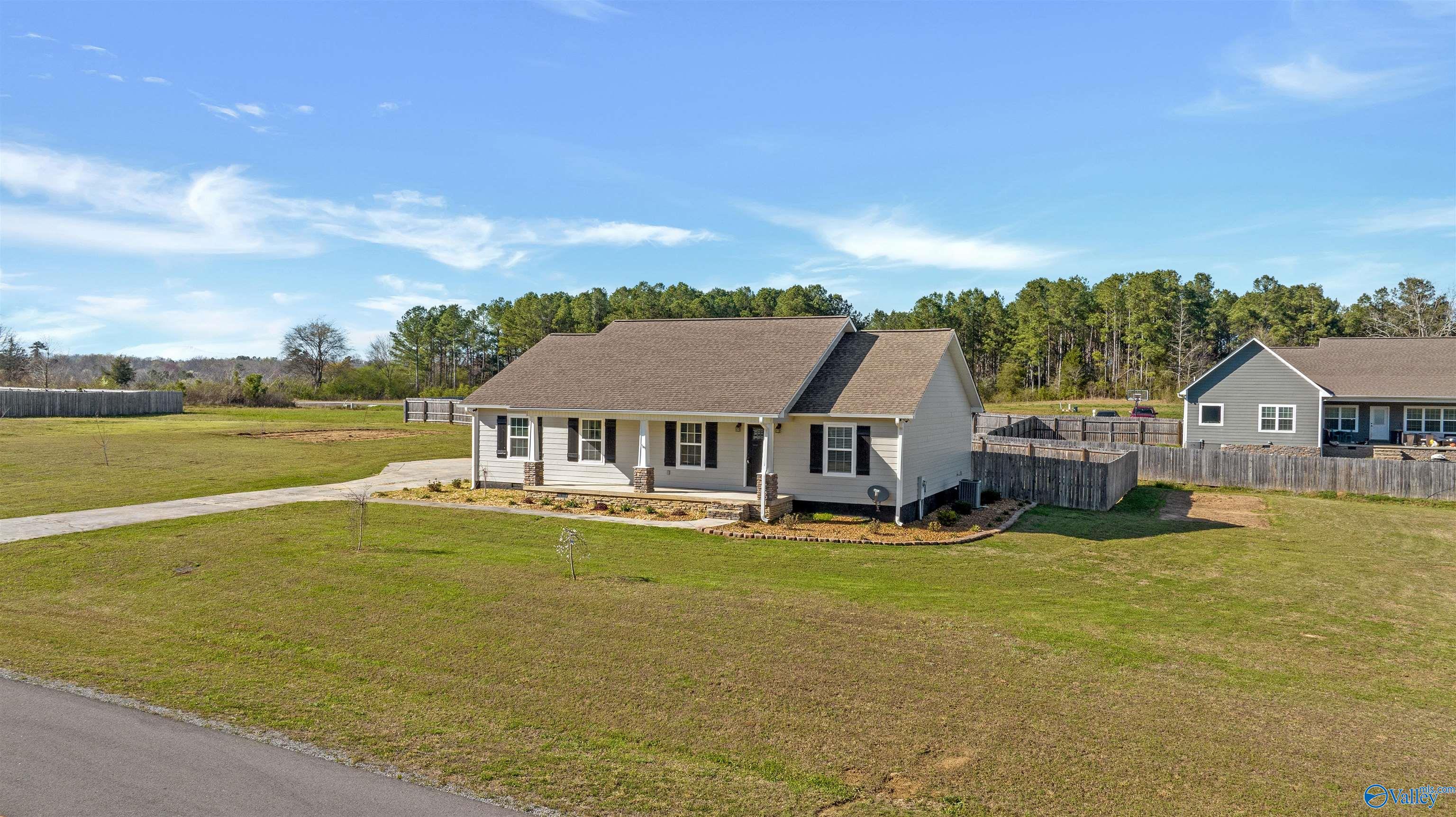 170 Deer Street