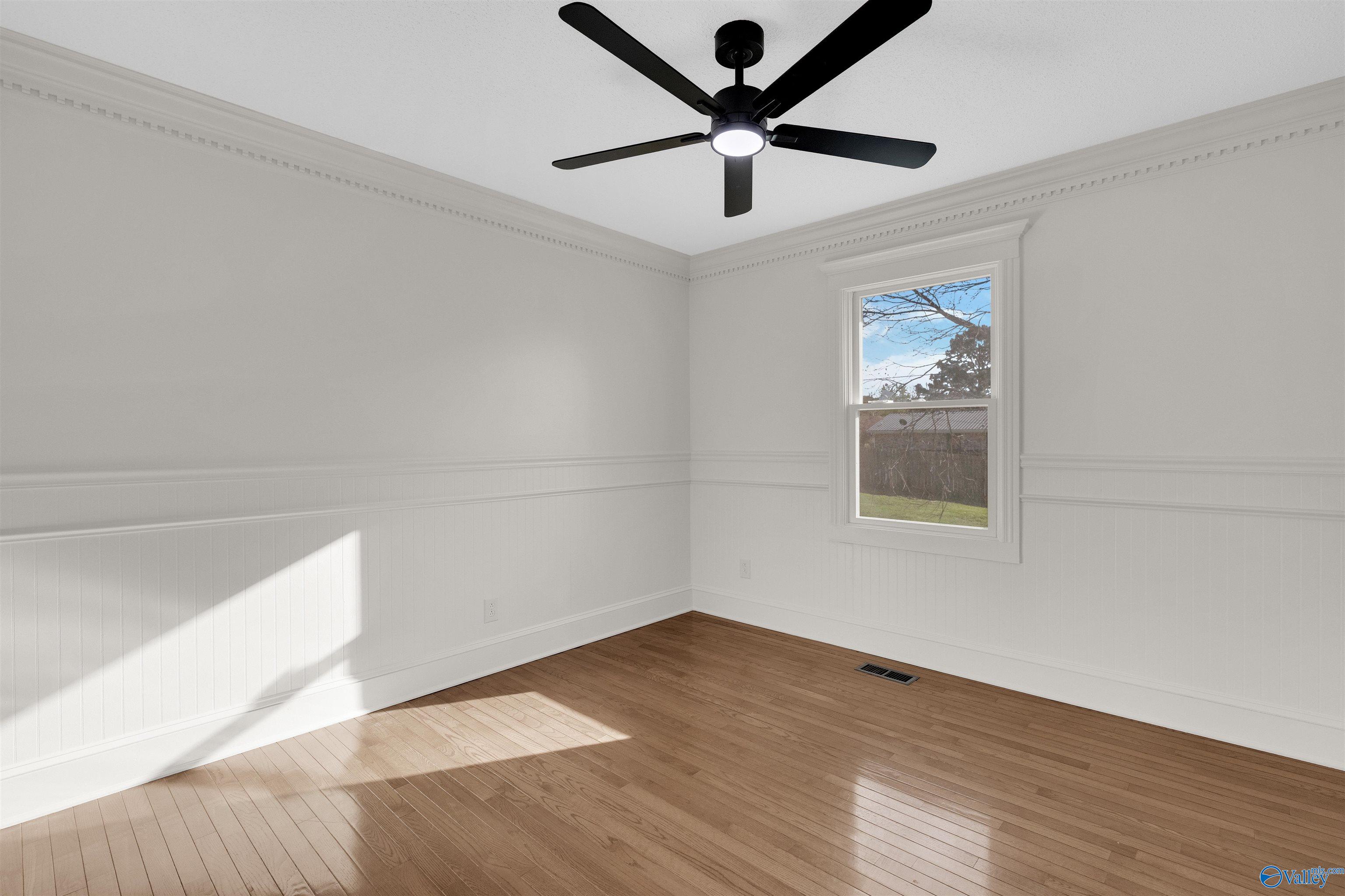 216 45th Street NE