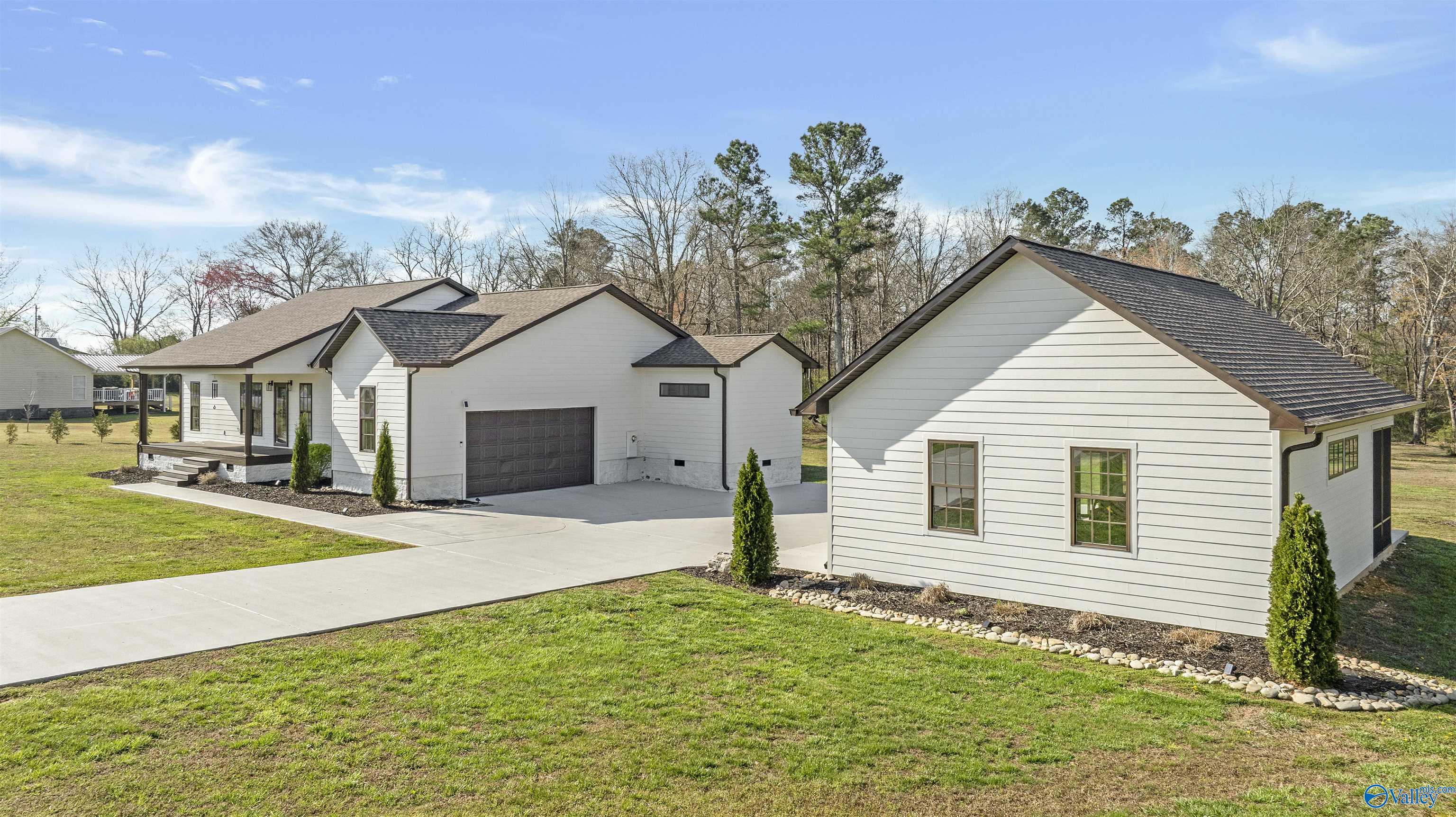 101 Pebble Lane