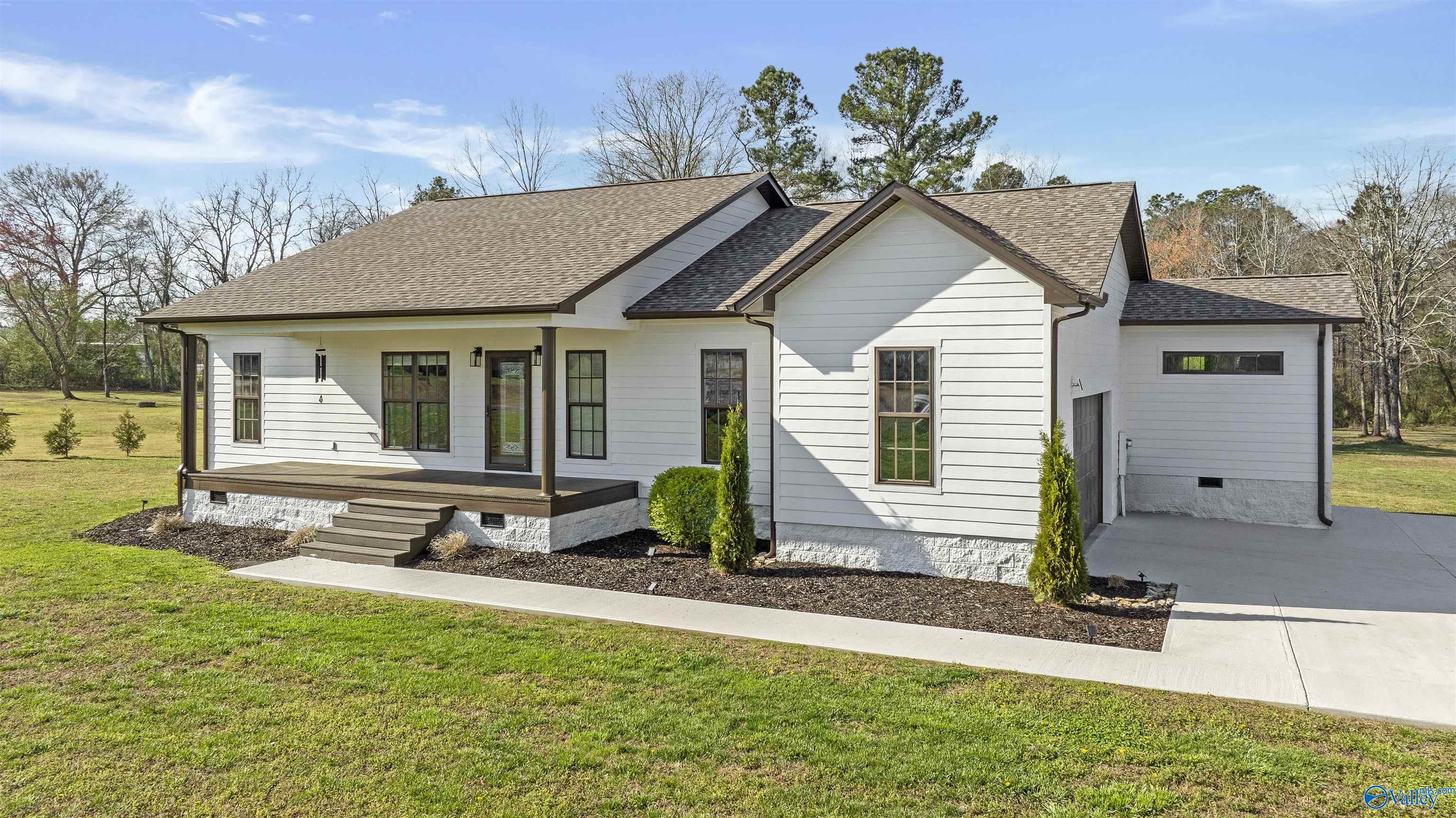 101 Pebble Lane