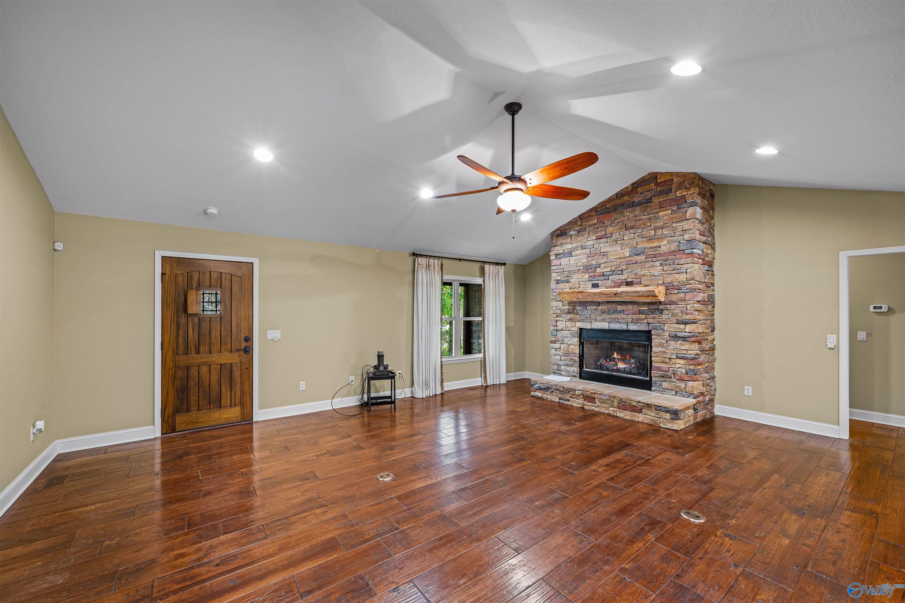 3300 Hardinger Road