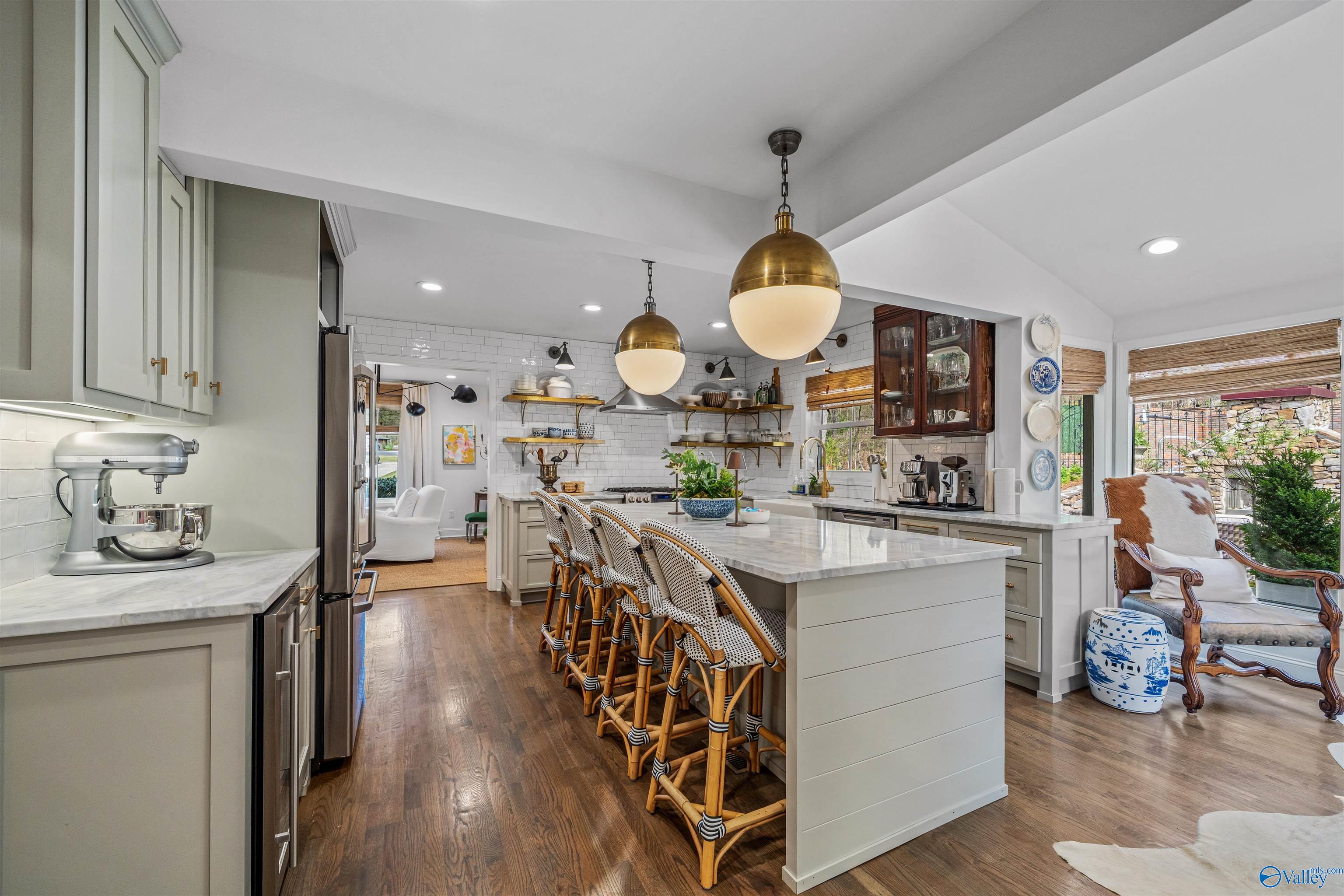 6007 Foothill Road