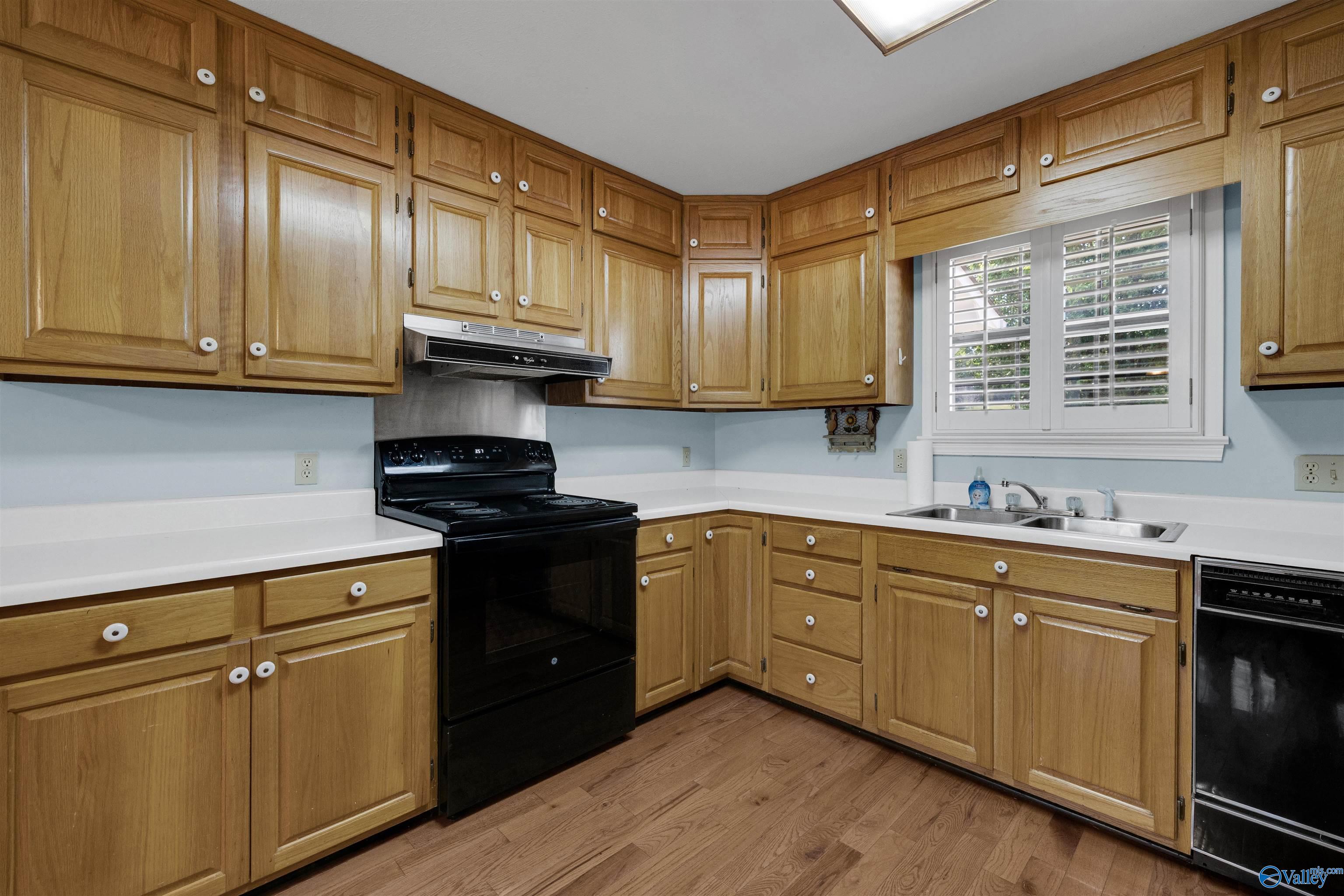 4209 Greenhill Blvd NW