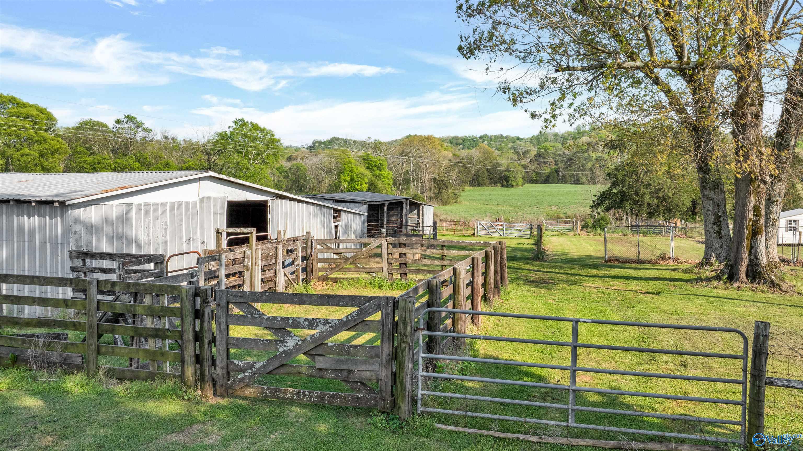 4209 Greenhill Blvd NW