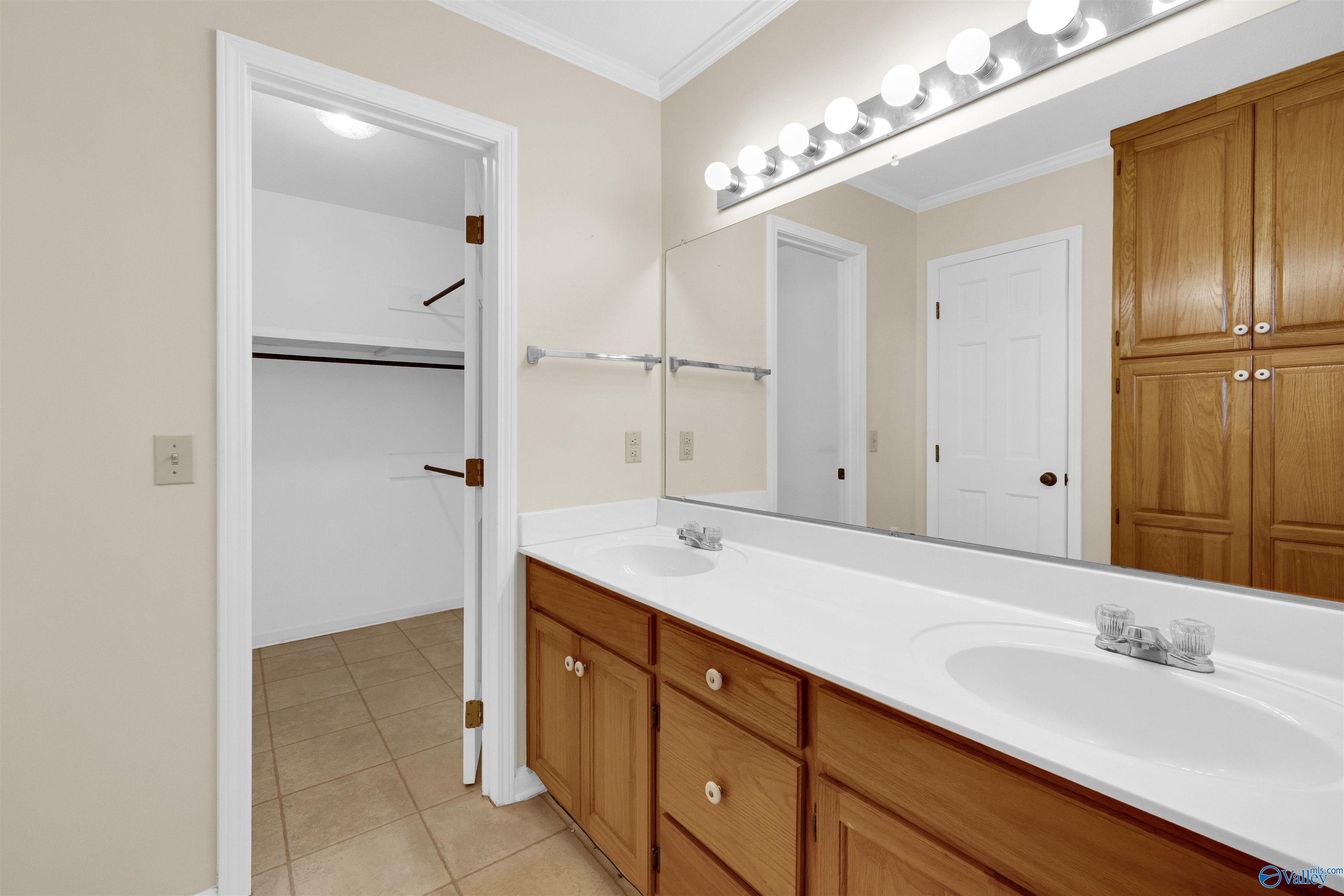 4209 Greenhill Blvd NW