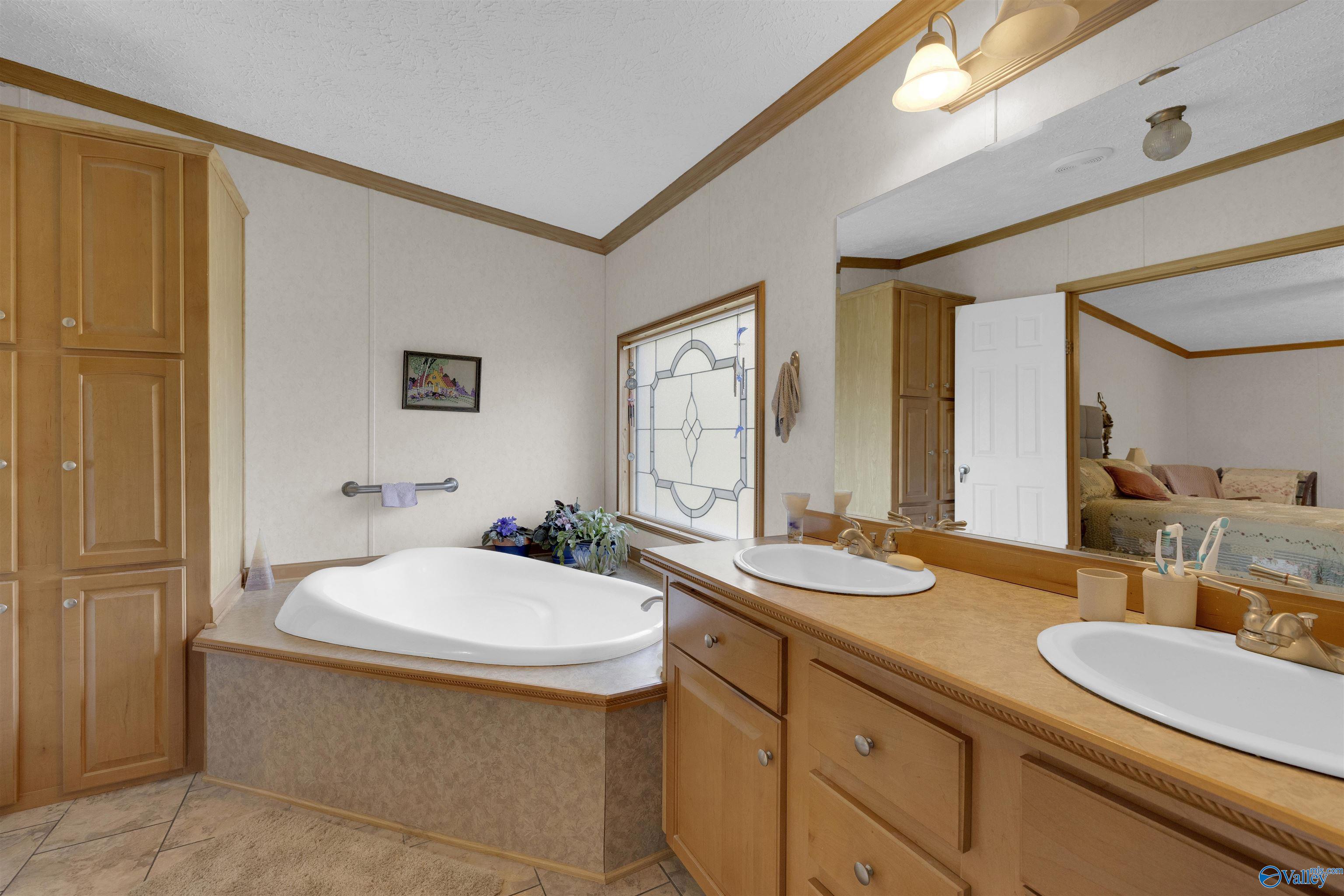386 County Road 520
