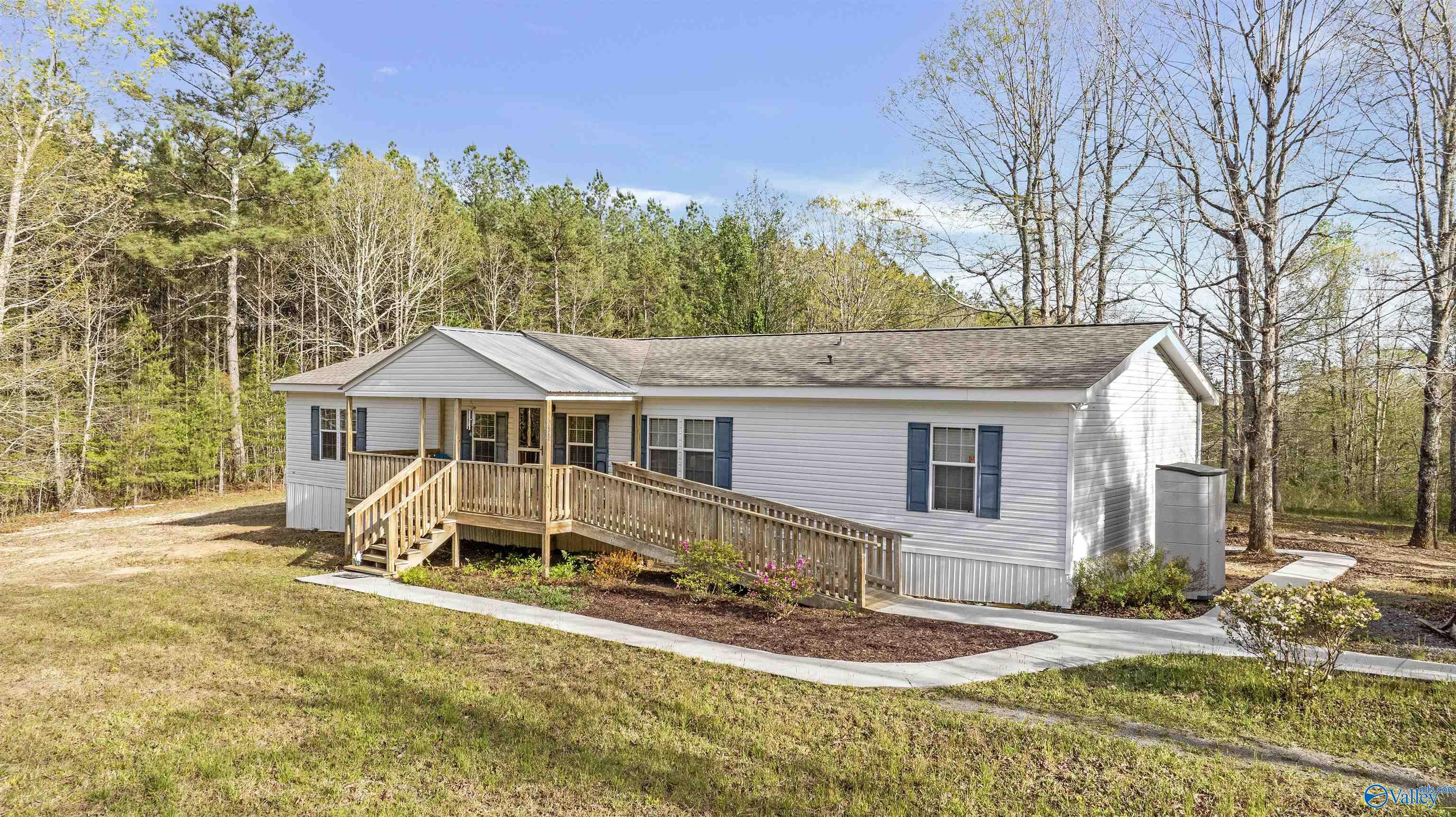 386 County Road 520