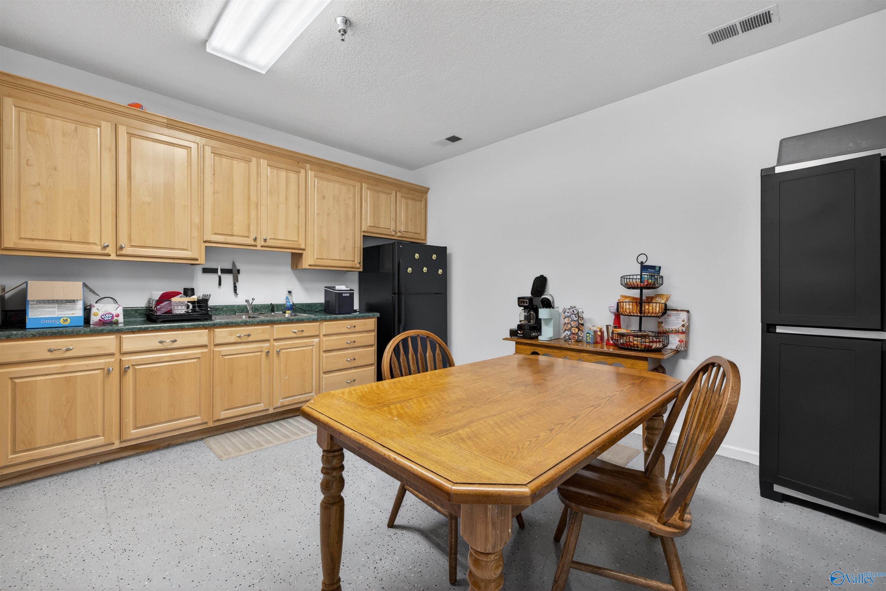 1250 Warehouse Drive