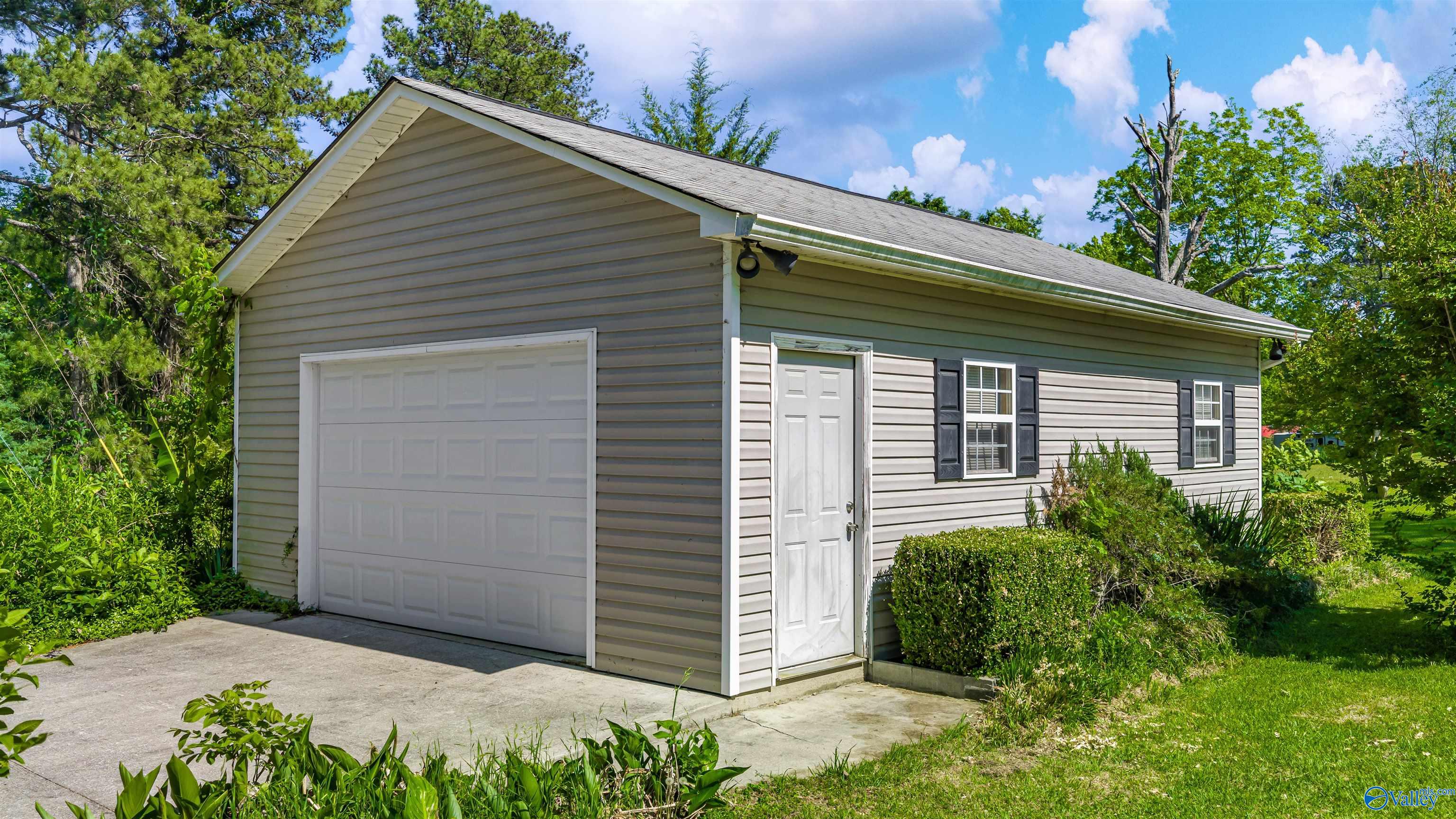 20 County Road 371