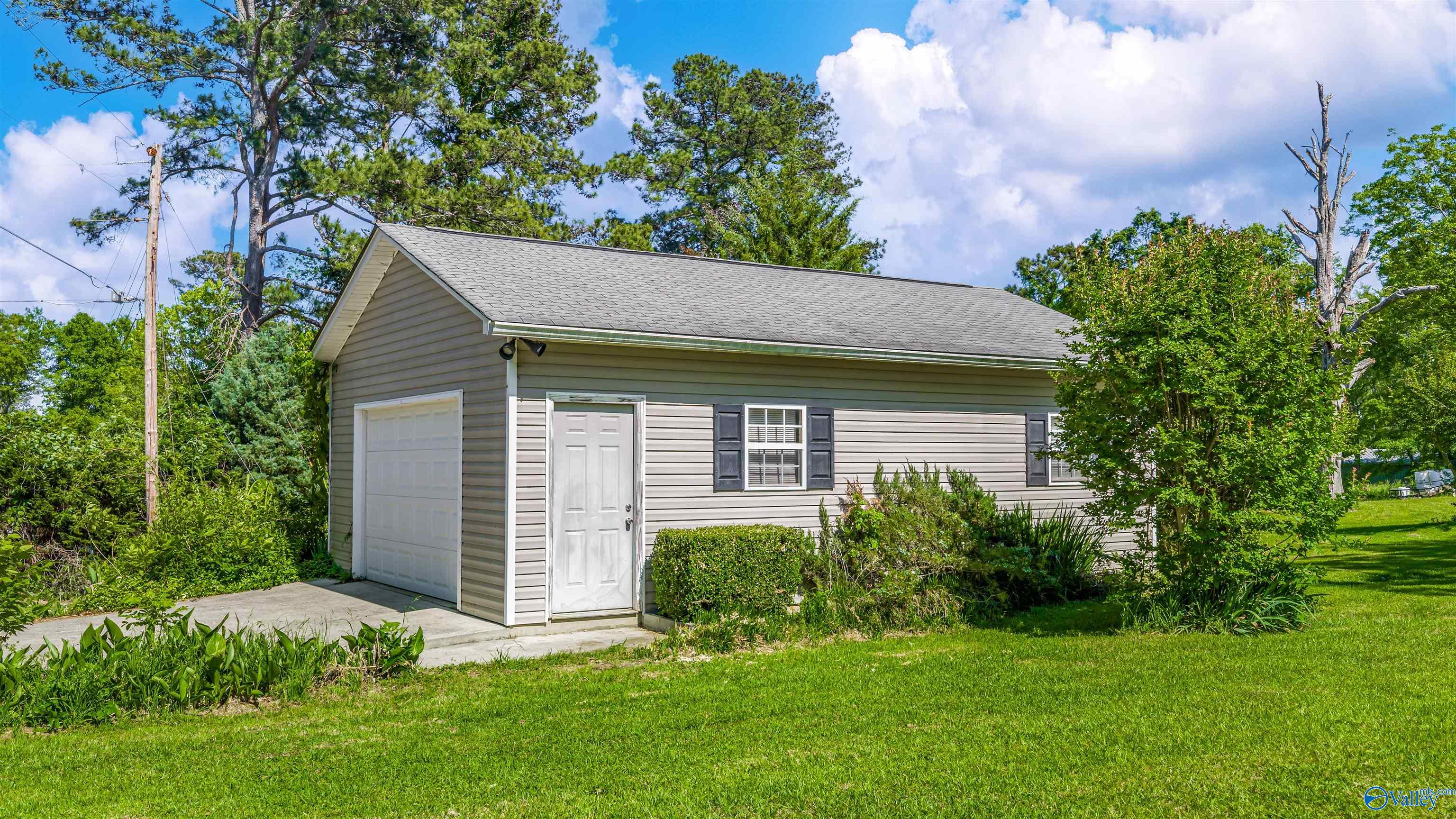 20 County Road 371