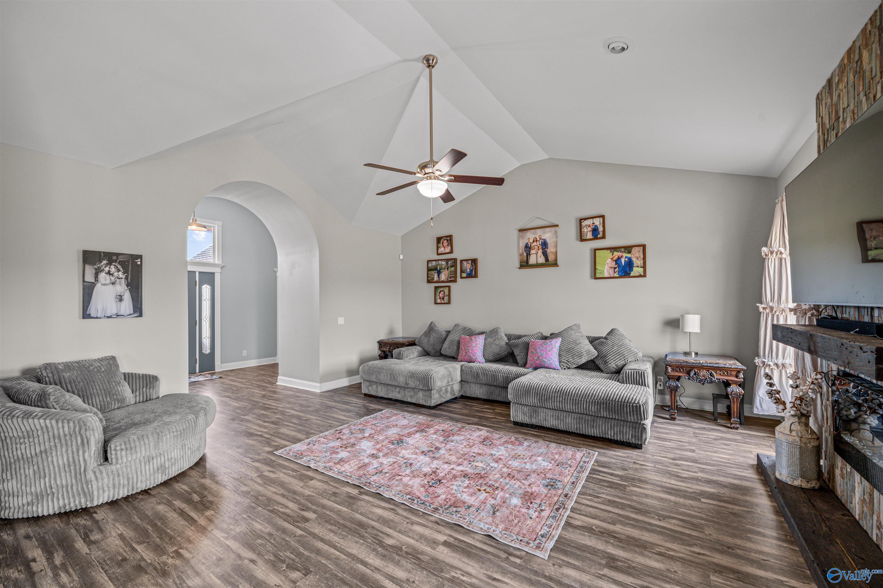 621 Sunset Drive