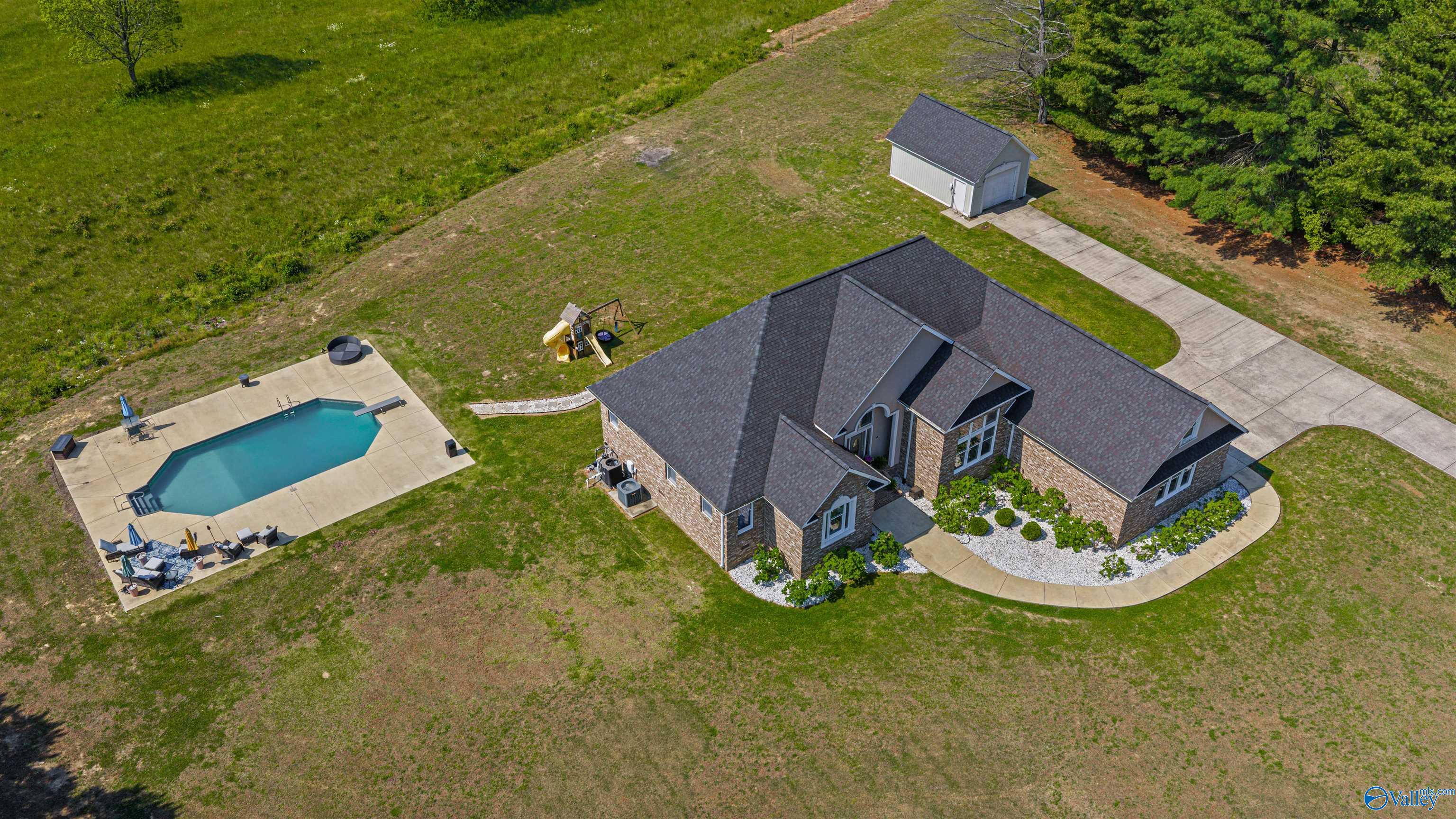621 Sunset Drive