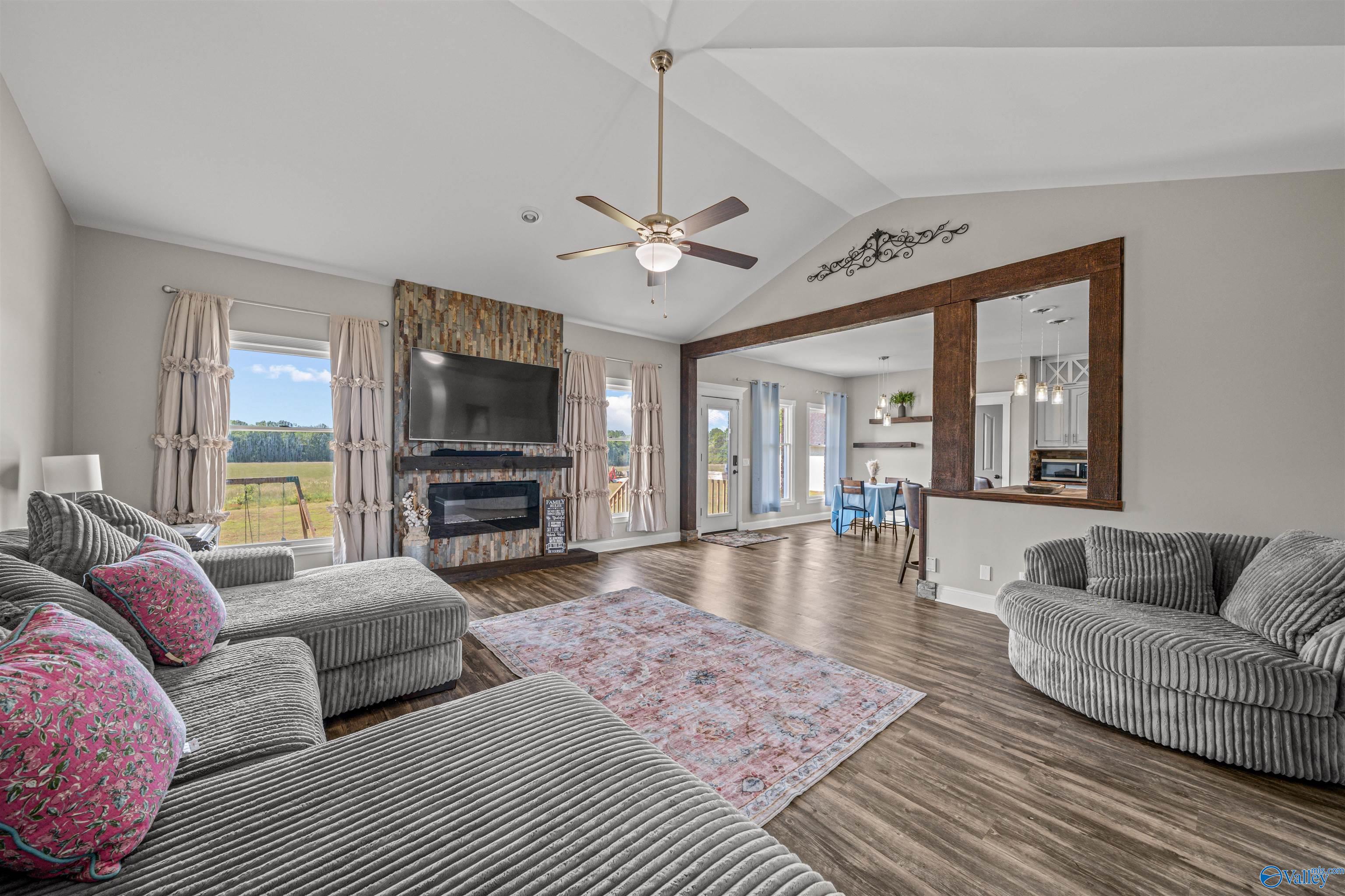 621 Sunset Drive