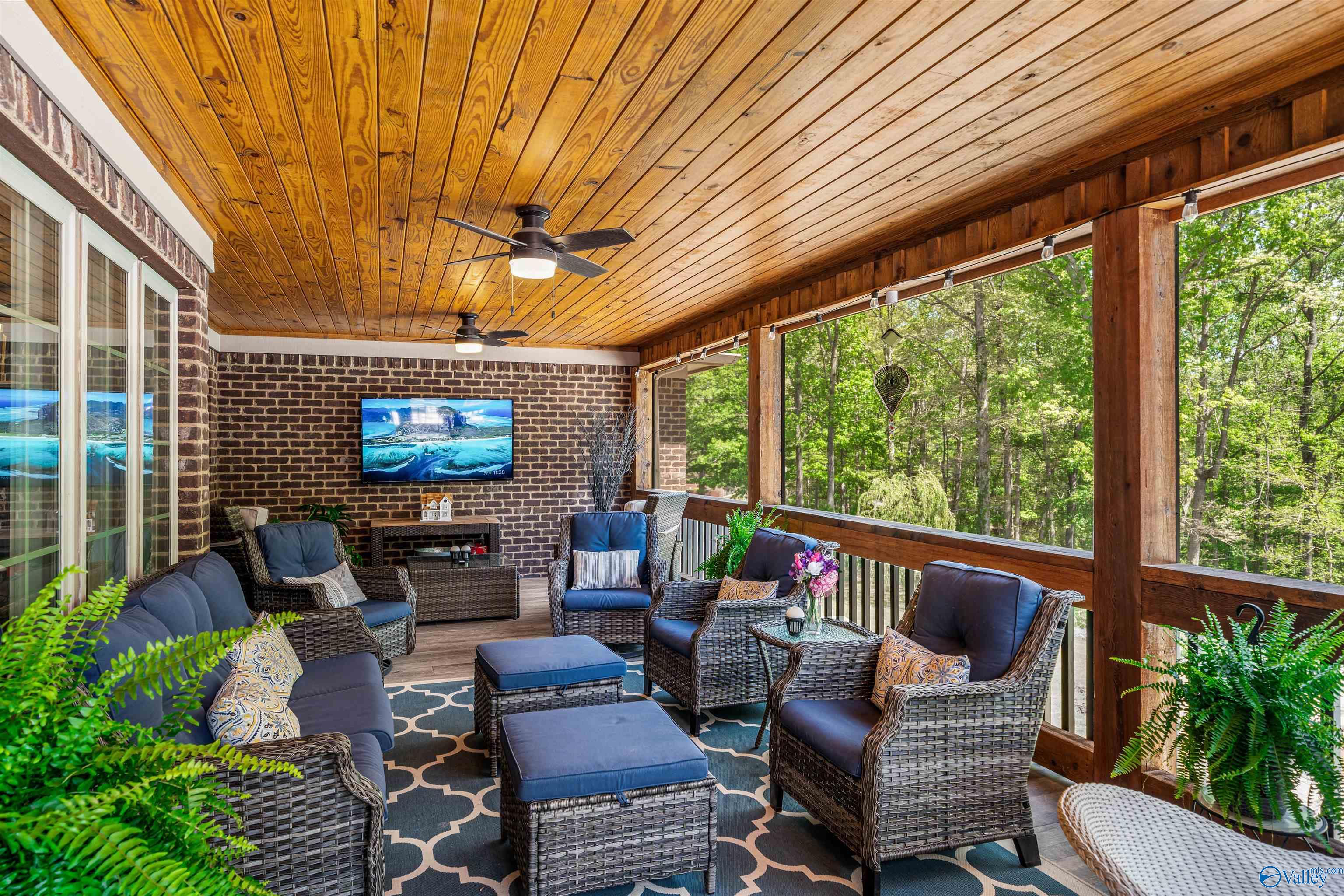 28 Caney Creek Drive
